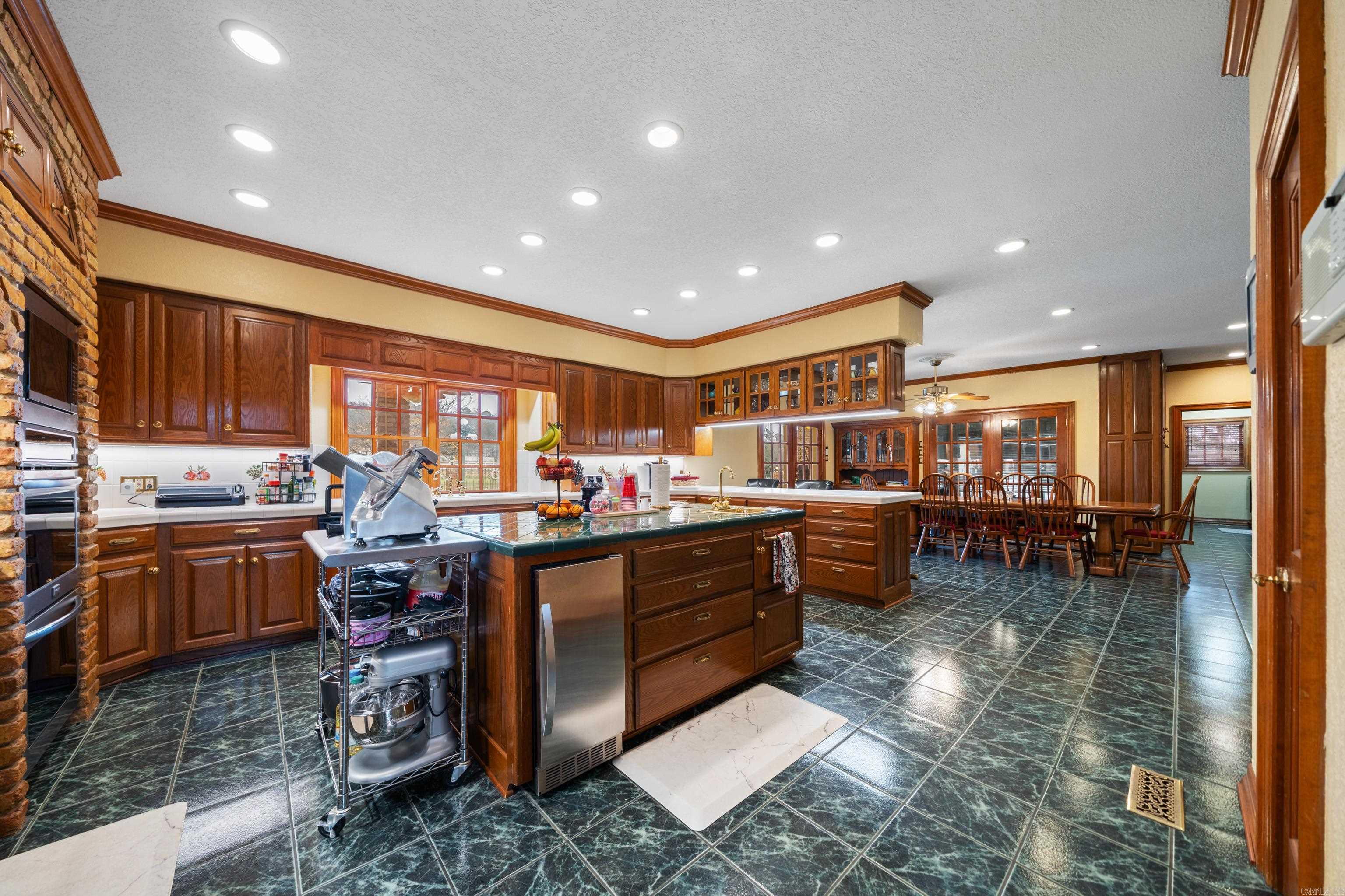 701 Ridgeway  Hot Springs National Park, AR