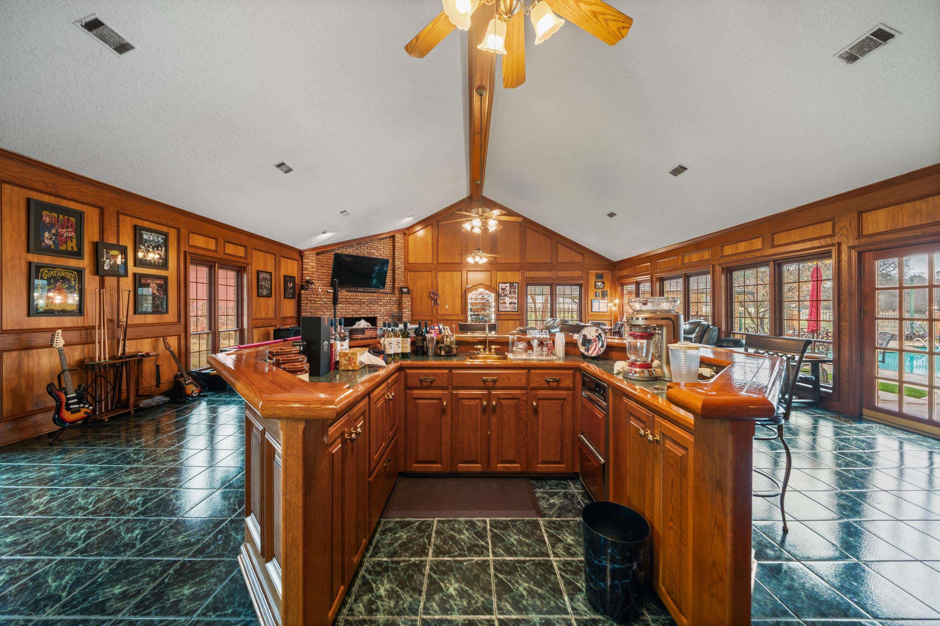 701 Ridgeway  Hot Springs National Park, AR