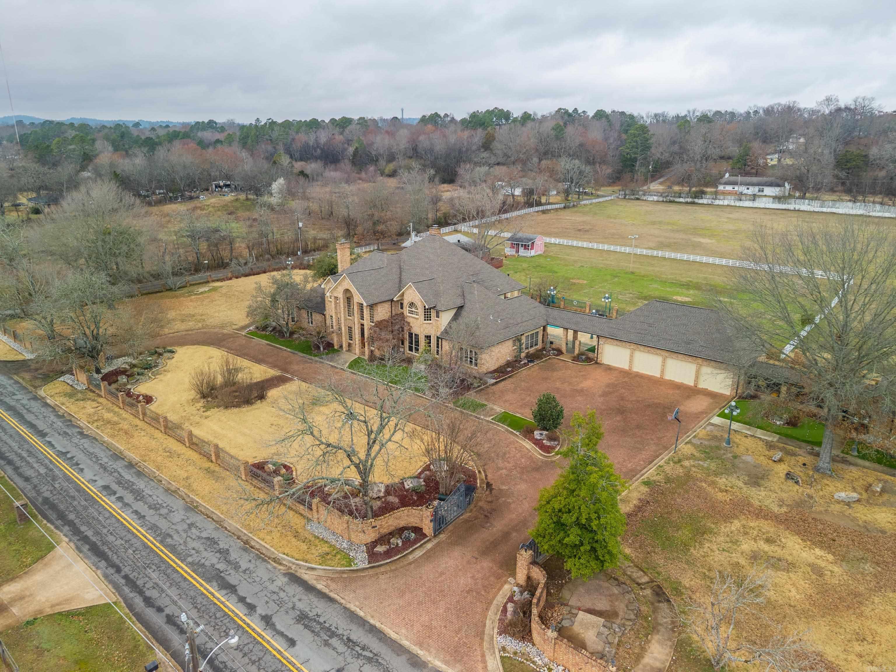 701 Ridgeway  Hot Springs National Park, AR