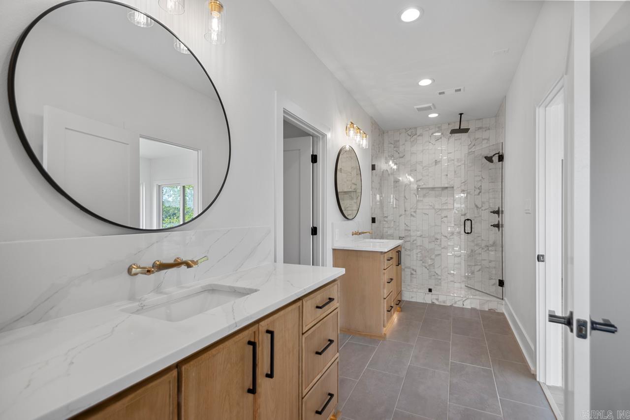 250 Post  Hot Springs, AR