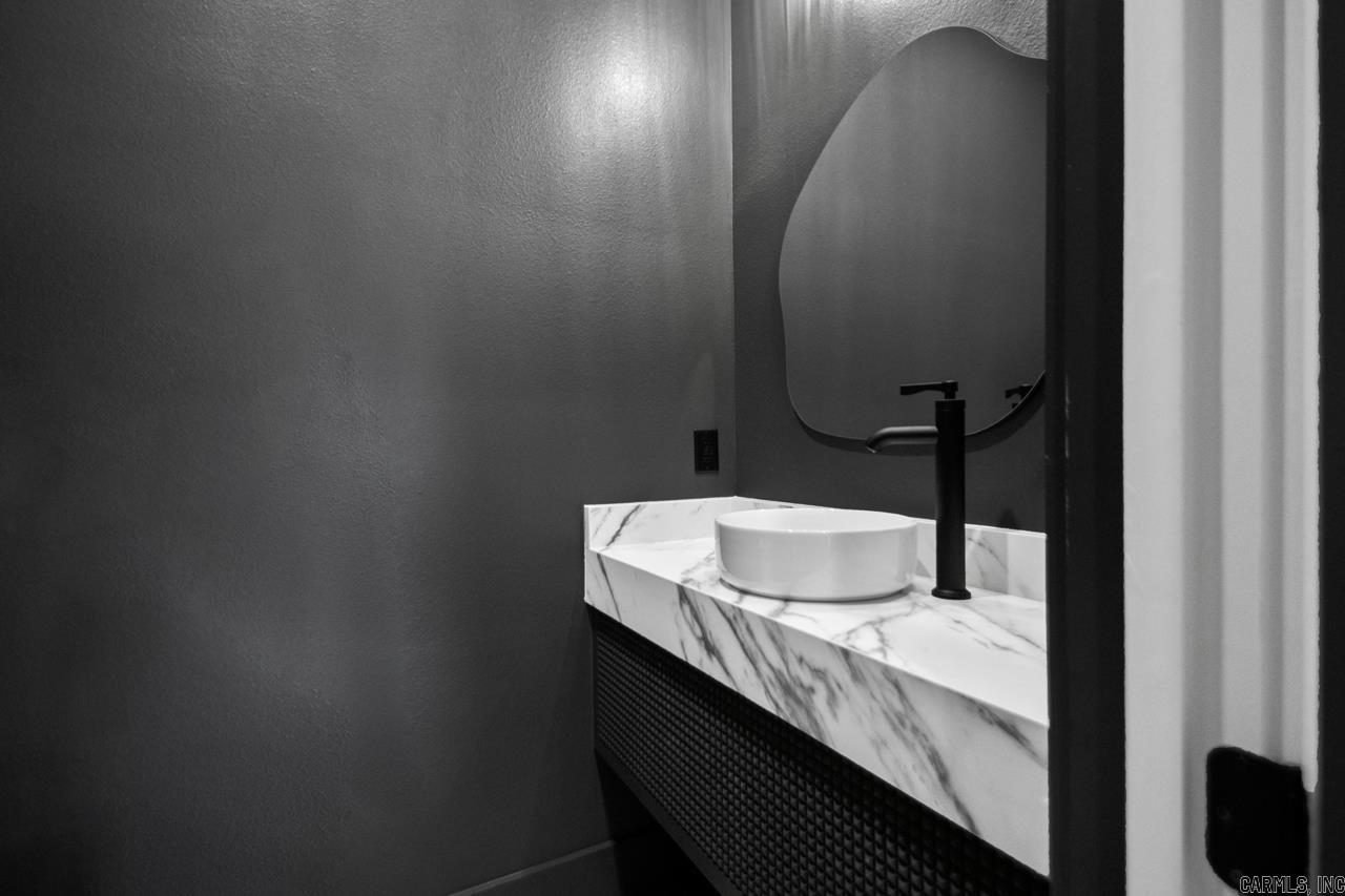 250 Post  Hot Springs, AR