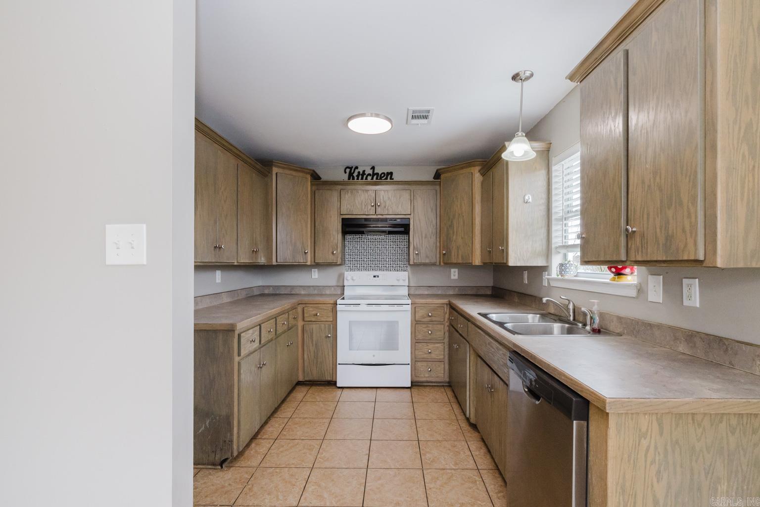 518 S Main  Benton, AR