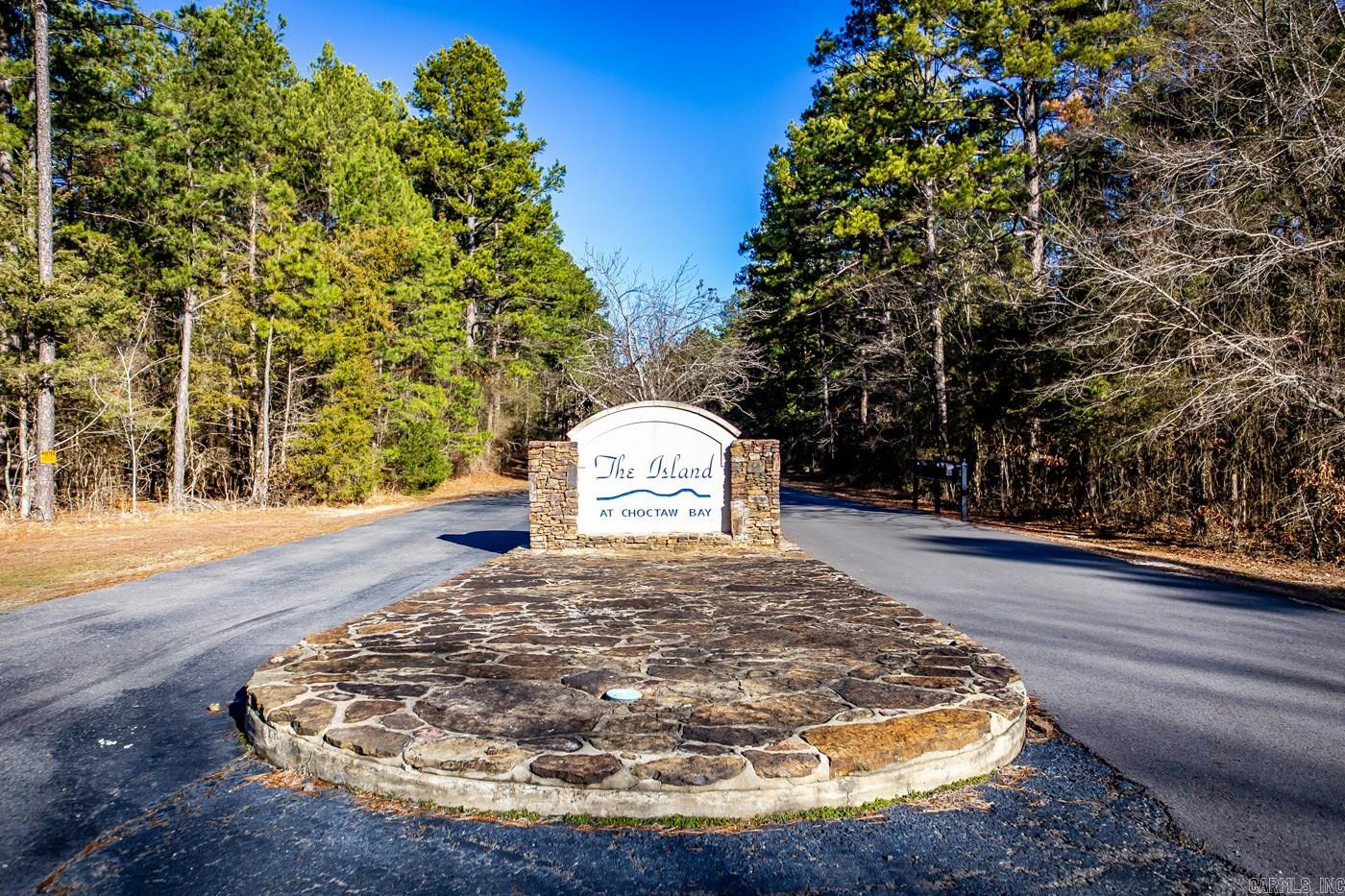 000 WOODS LANE  Clinton, AR