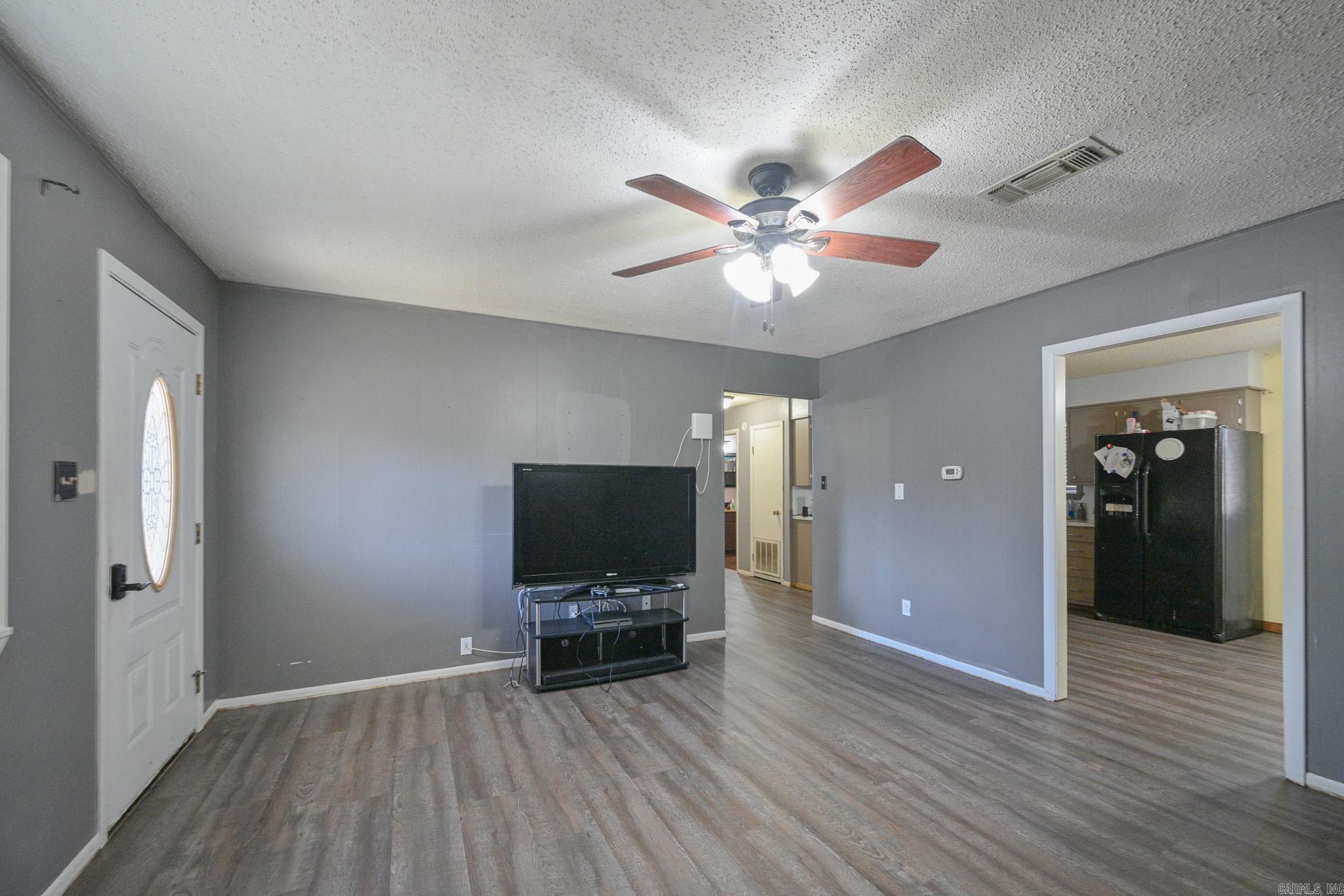 3651 Highway 8 E  Mena, AR