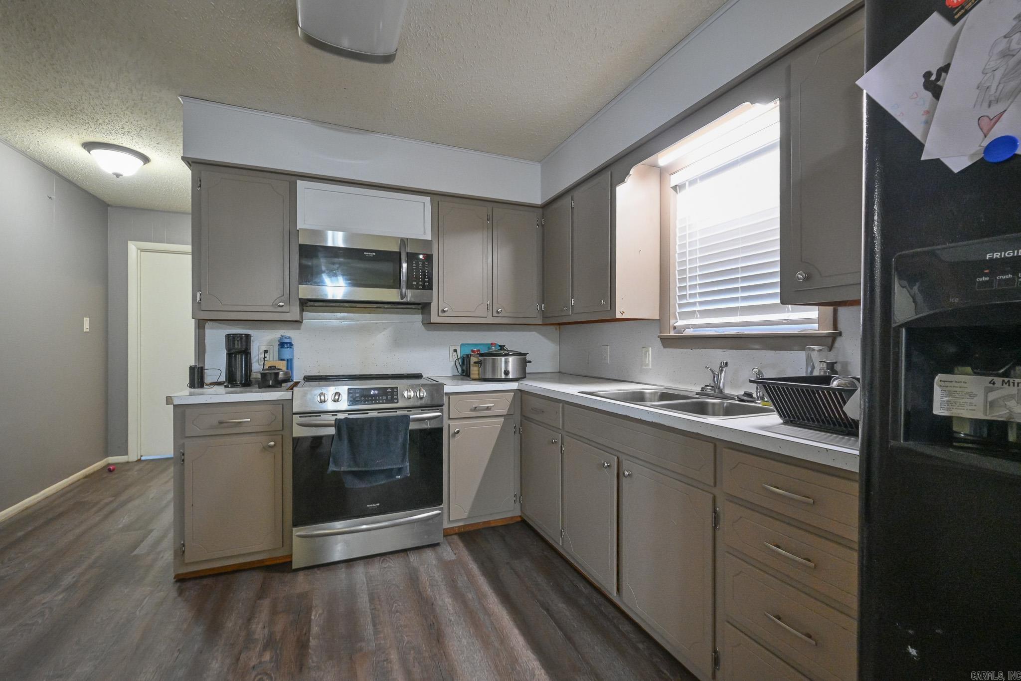 3651 Highway 8 E  Mena, AR