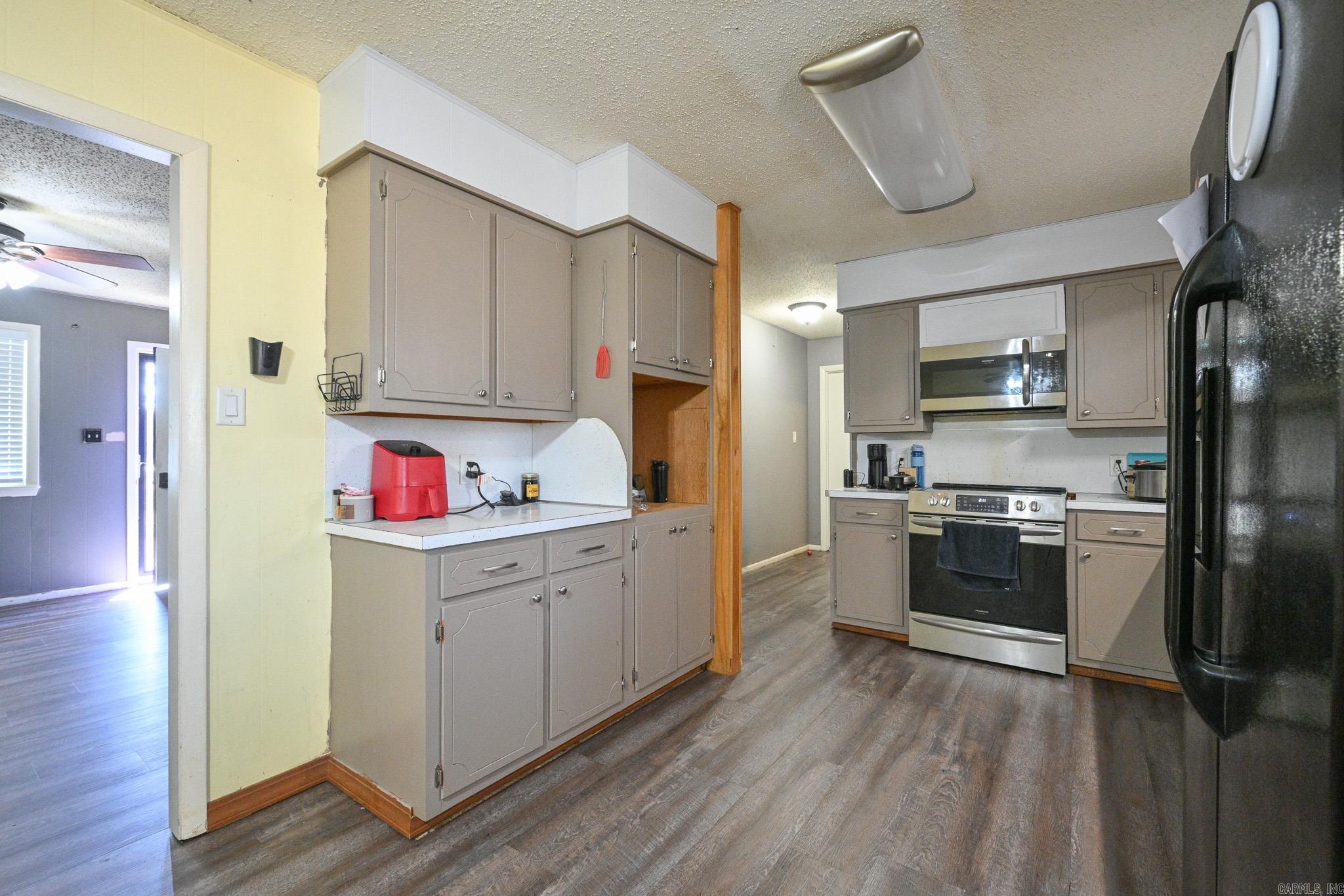 3651 Highway 8 E  Mena, AR