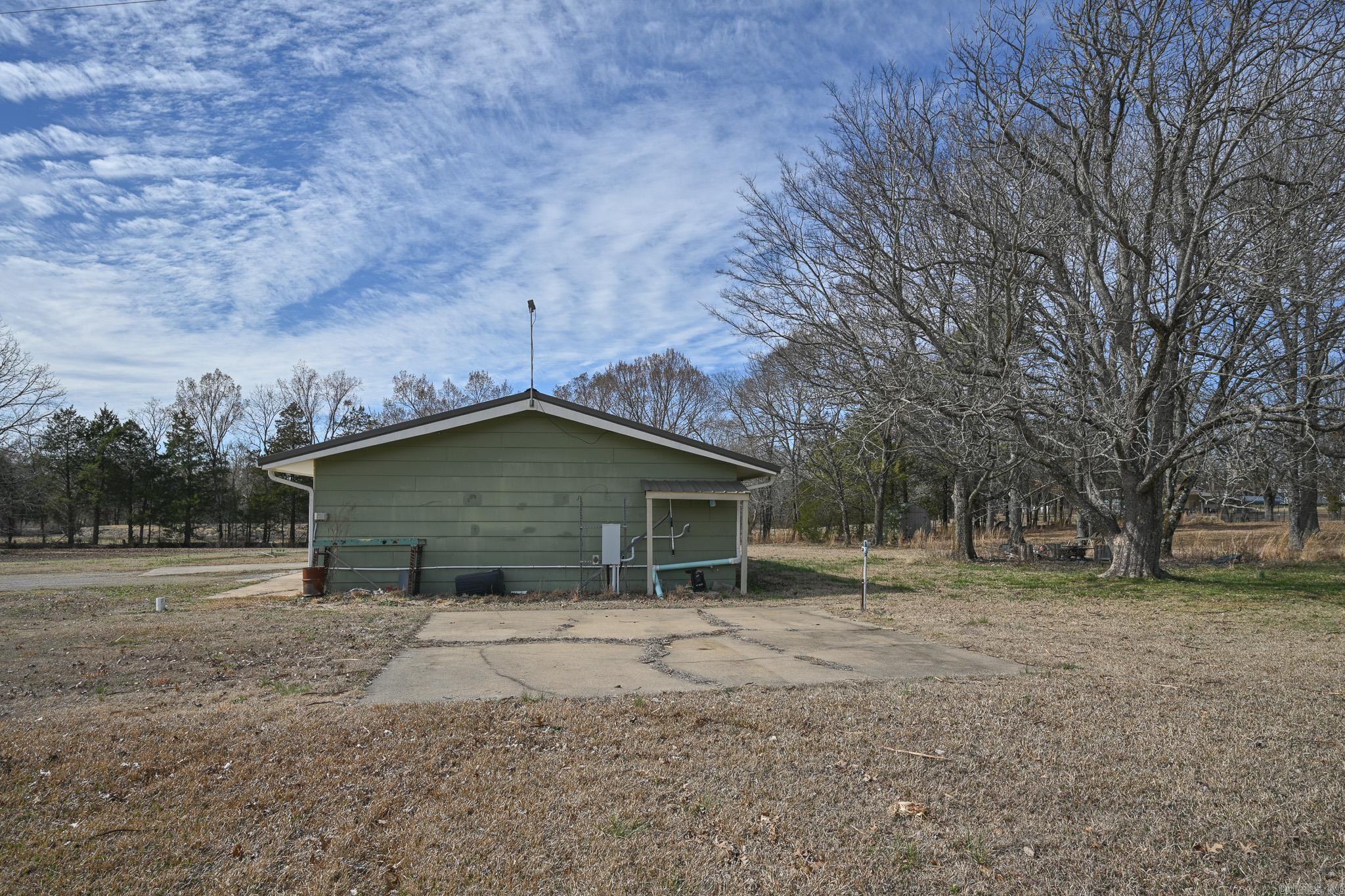 3651 Highway 8 E  Mena, AR