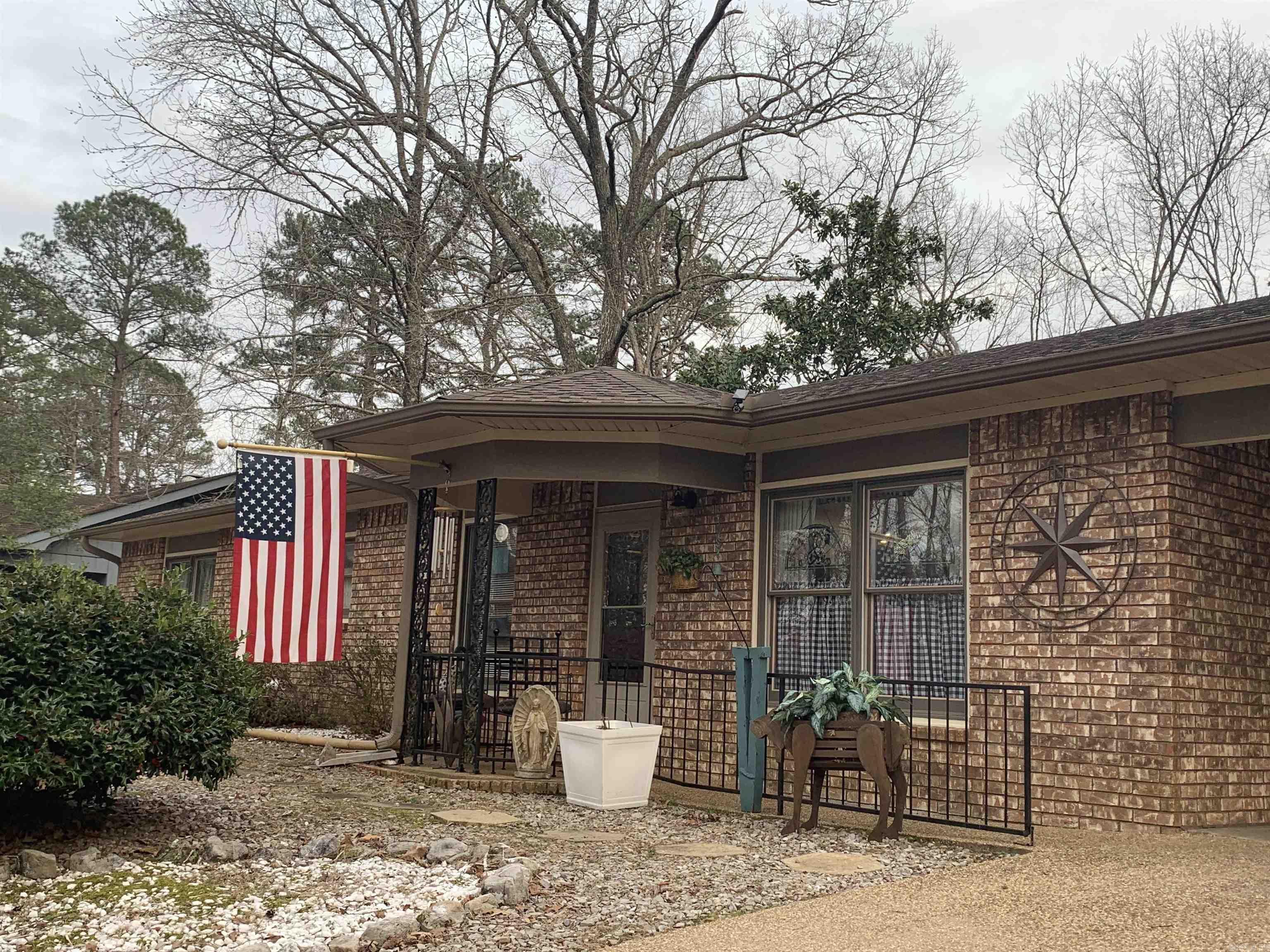 1 Montserrat  Hot Springs Village, AR