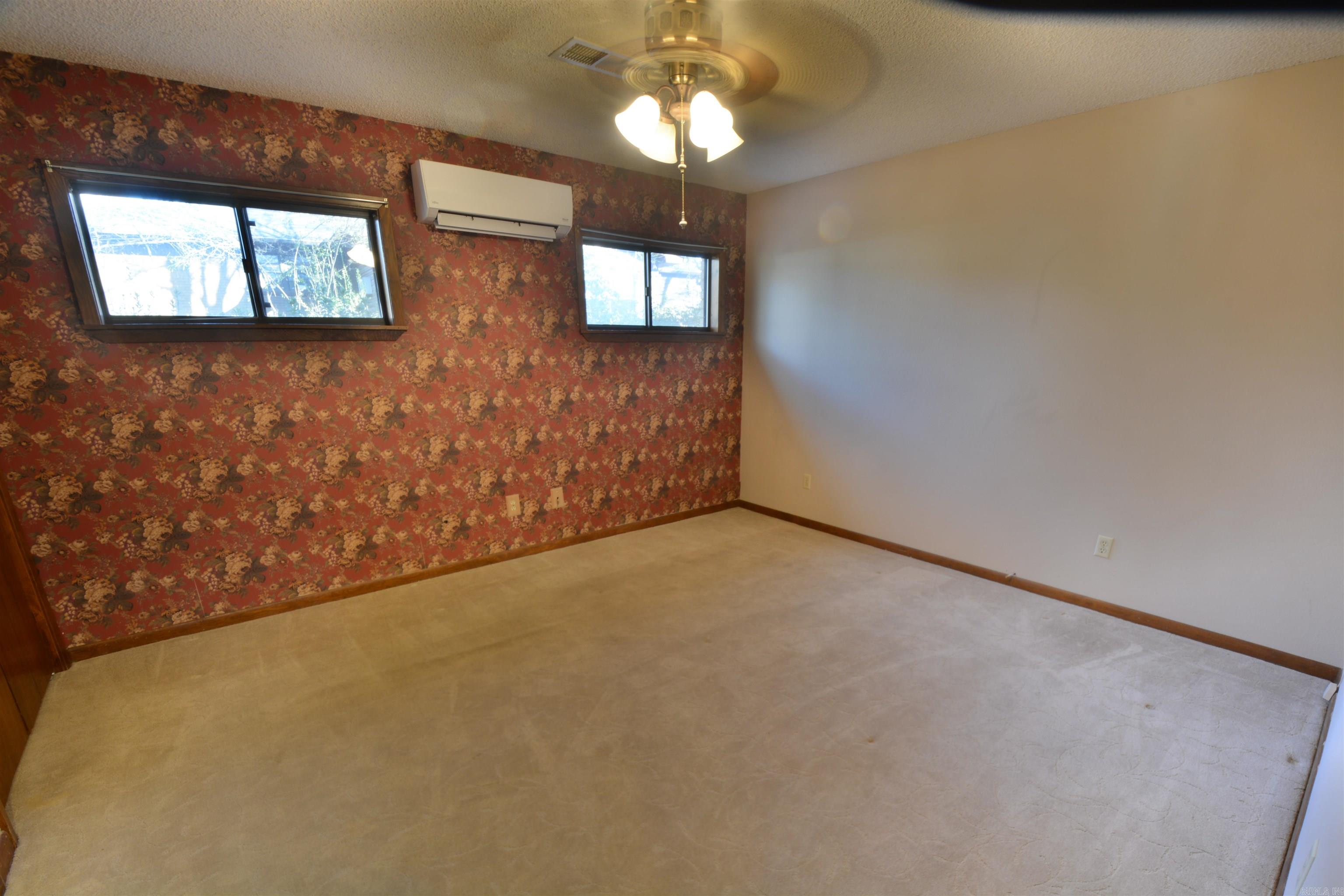 106 COUNTRY CLUB  Hot Springs, AR