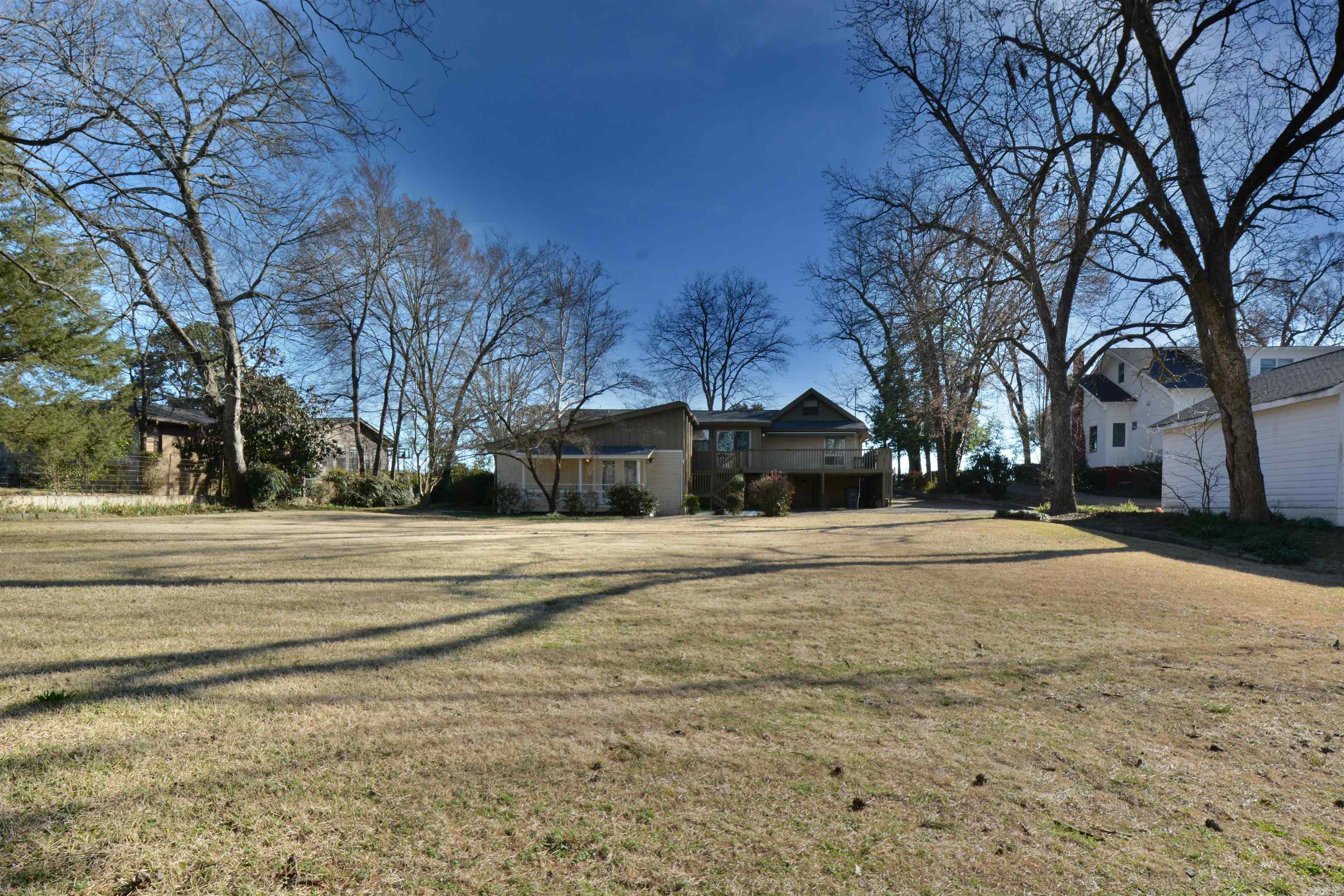 106 COUNTRY CLUB  Hot Springs, AR