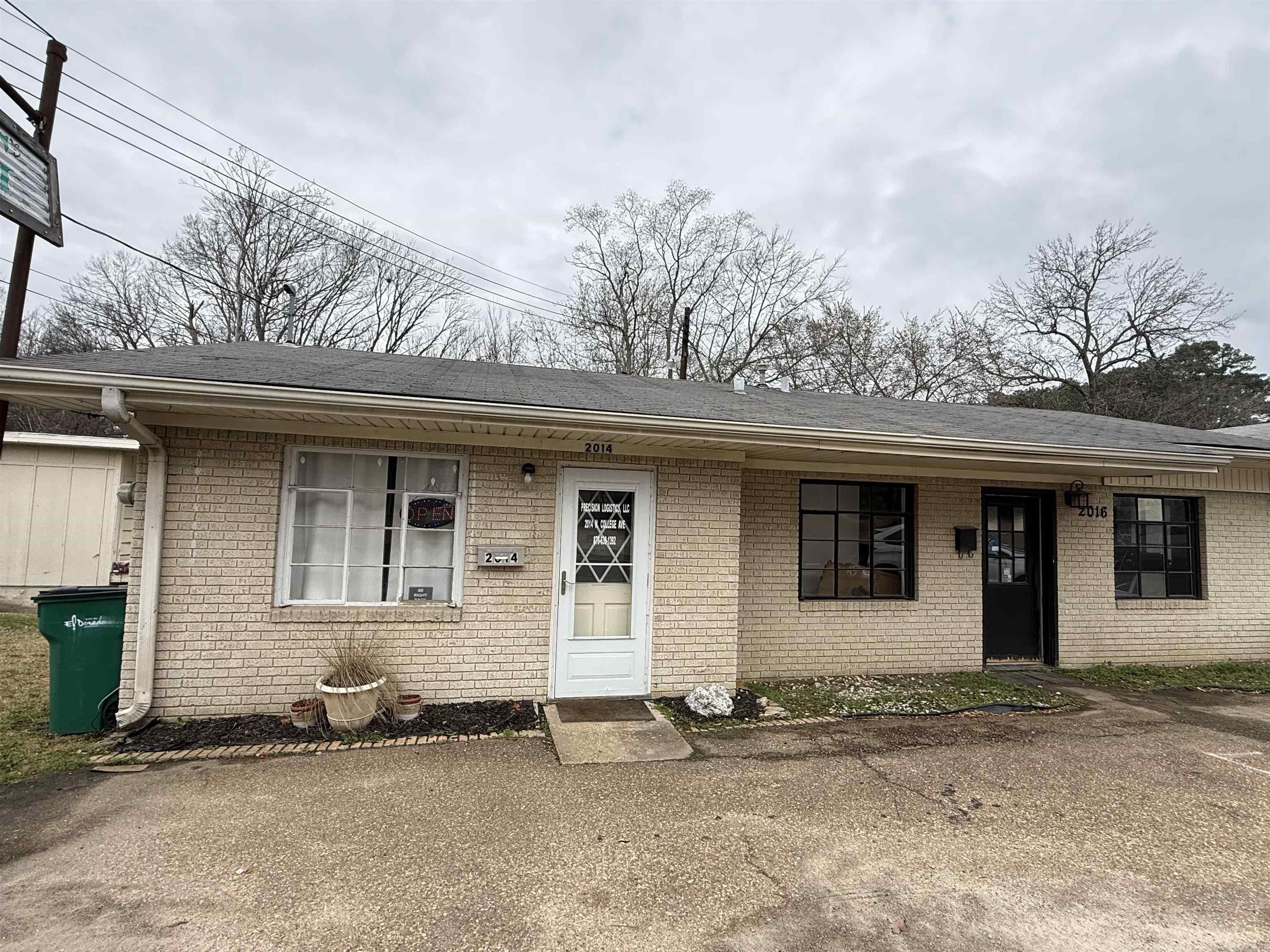 2010-2018 College Ave  El Dorado, AR