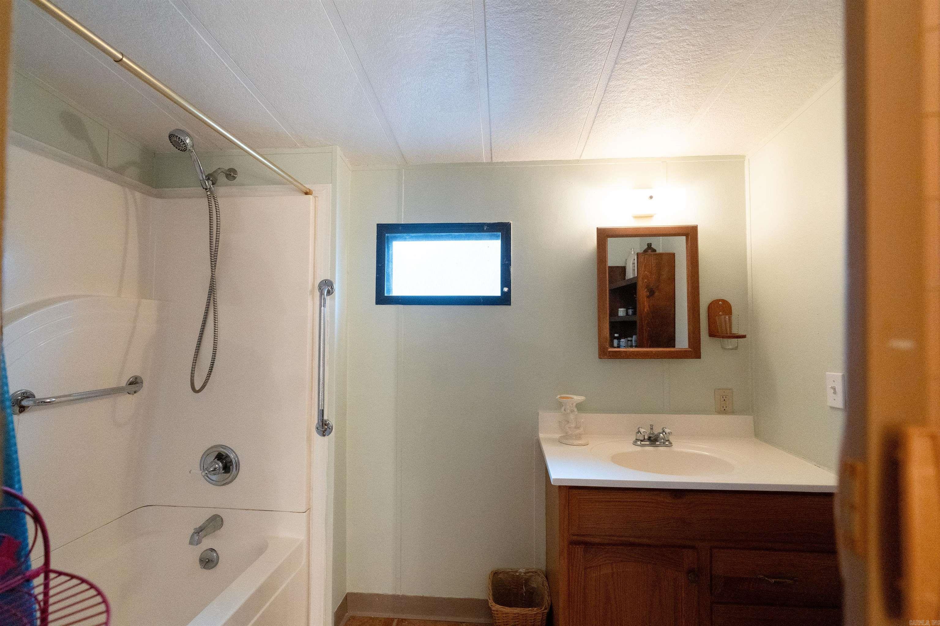 3432 N Heber Springs Rd  Tumbling Shoals, AR