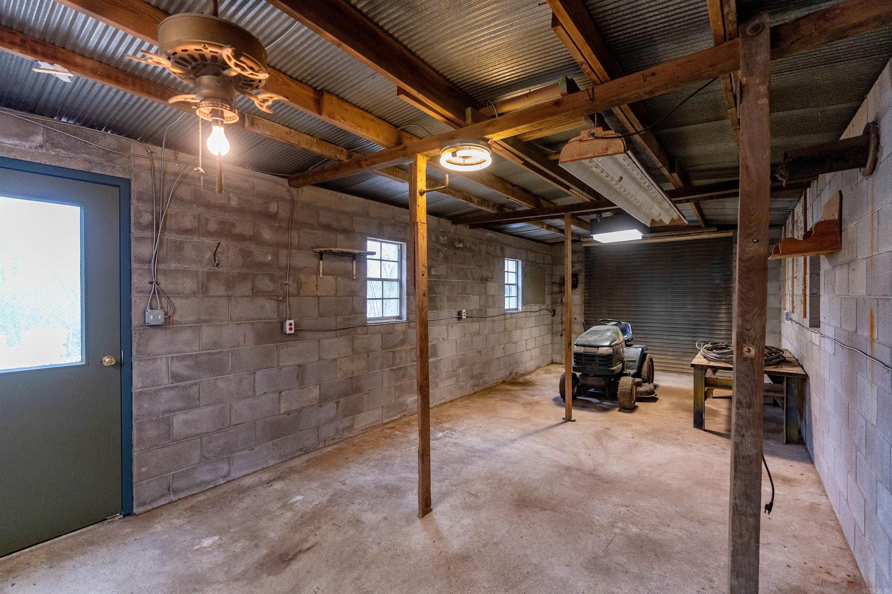 3432 N Heber Springs Rd  Tumbling Shoals, AR