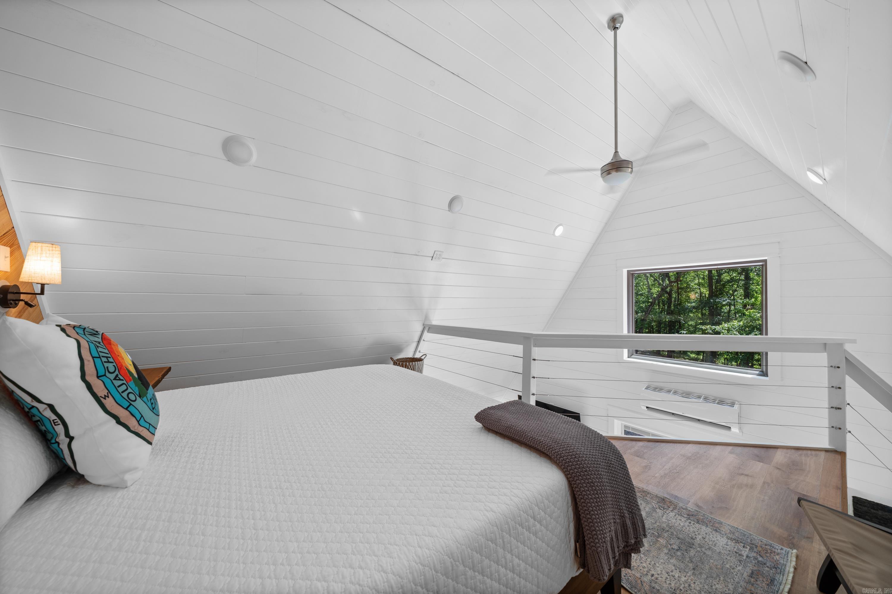 9048 Albert Pike  Royal, AR