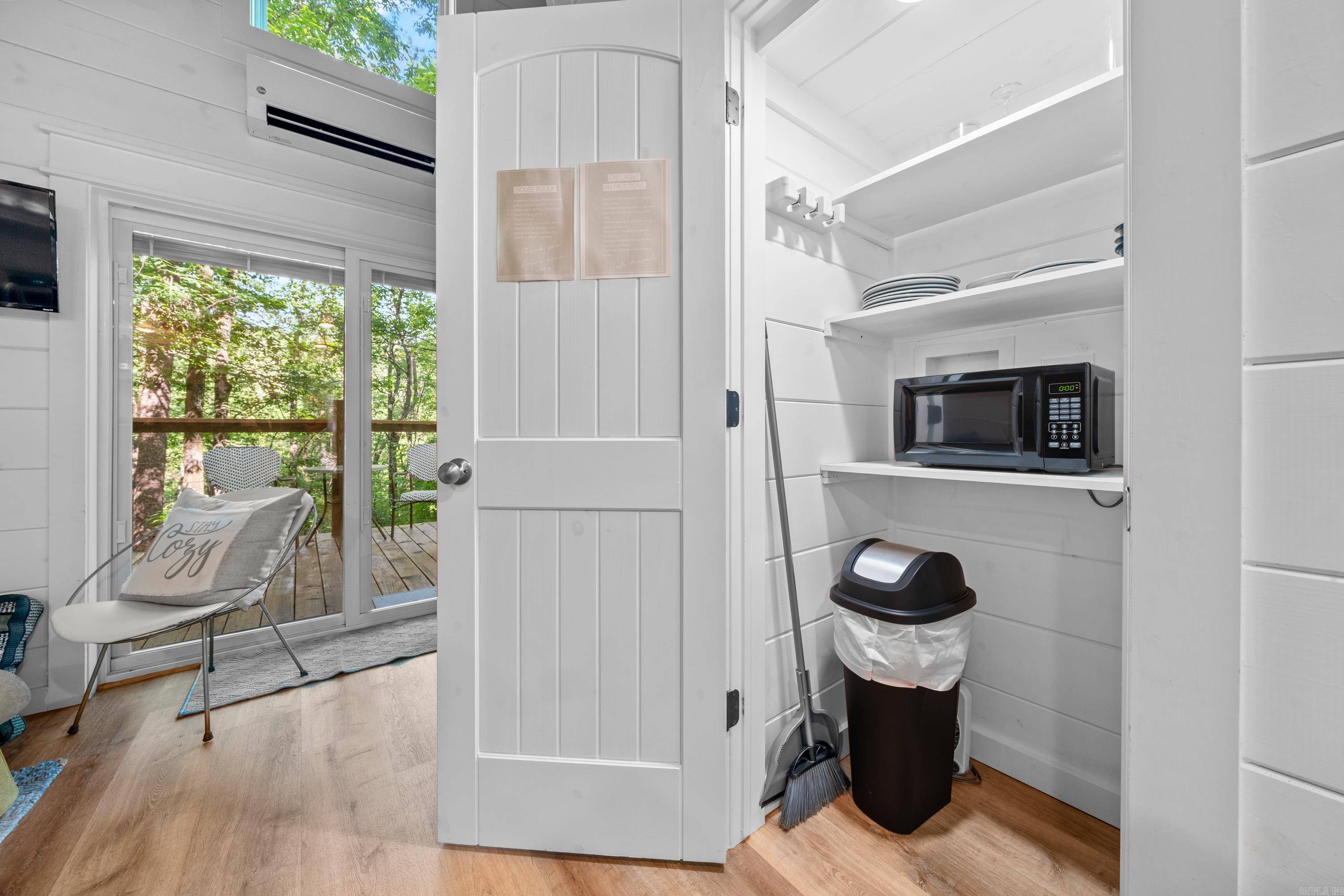 9048 Albert Pike  Royal, AR