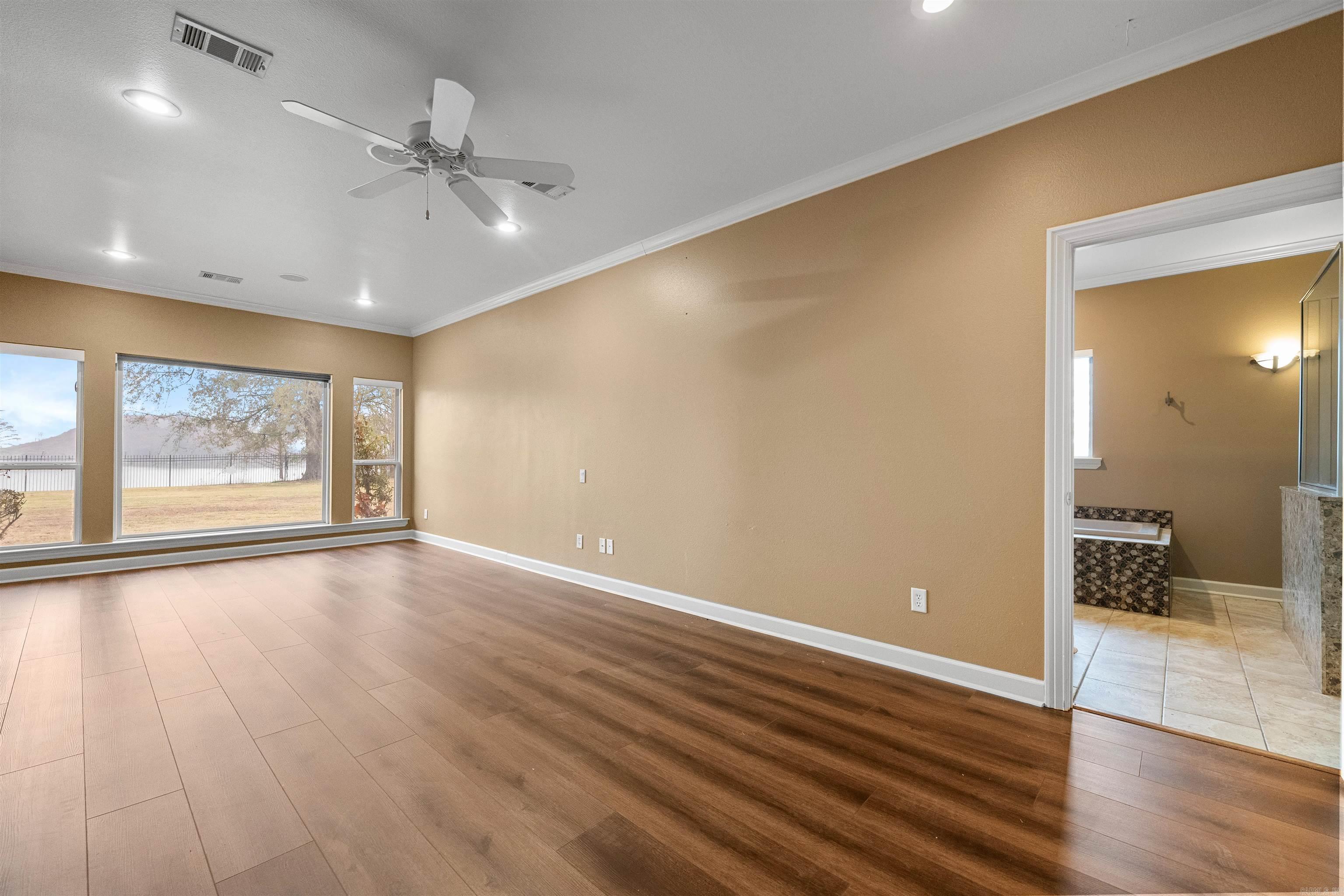 1070 Mound View Drive  England, AR