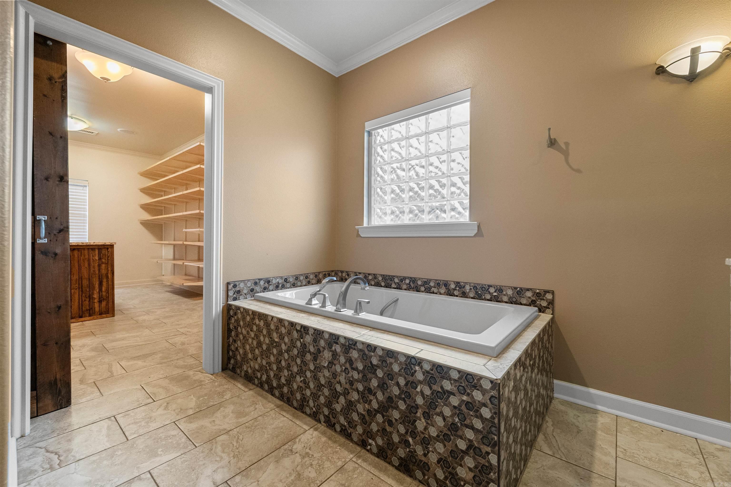 1070 Mound View Drive  England, AR