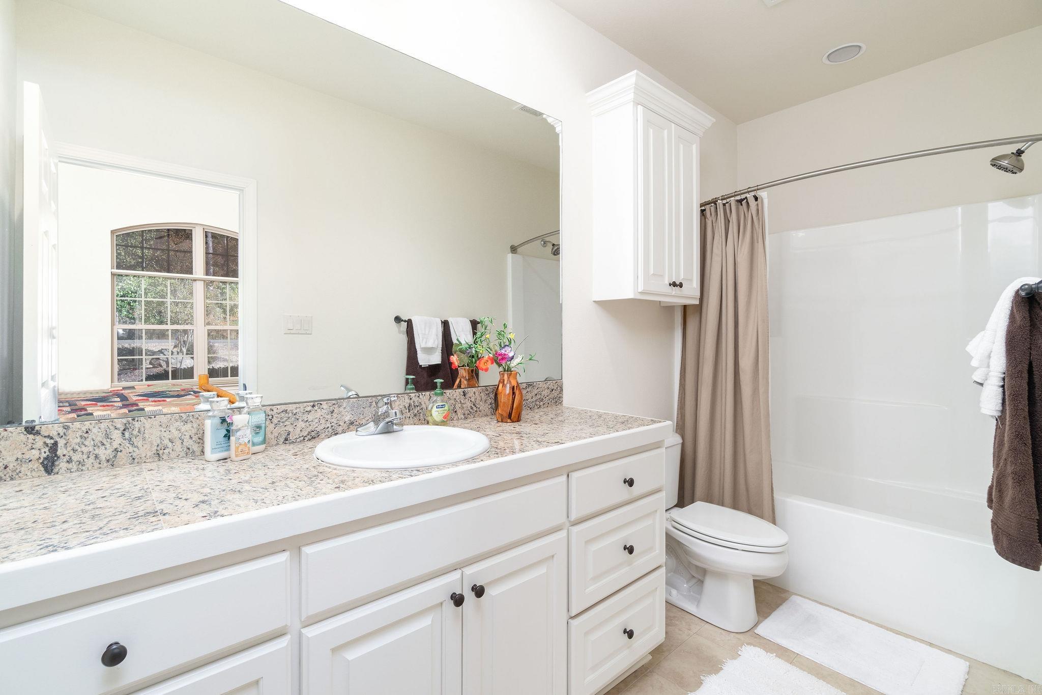 9 Jabali  Hot Springs Village, AR