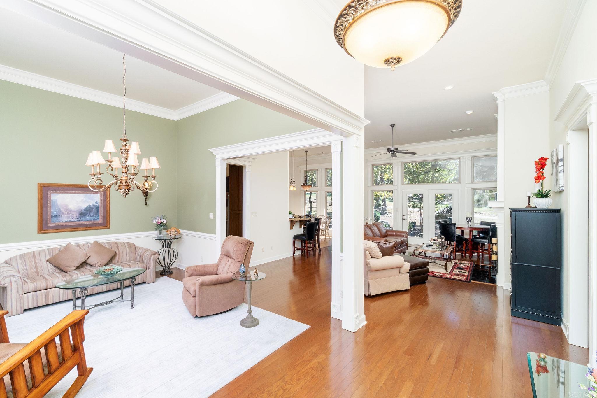 9 Jabali  Hot Springs Village, AR