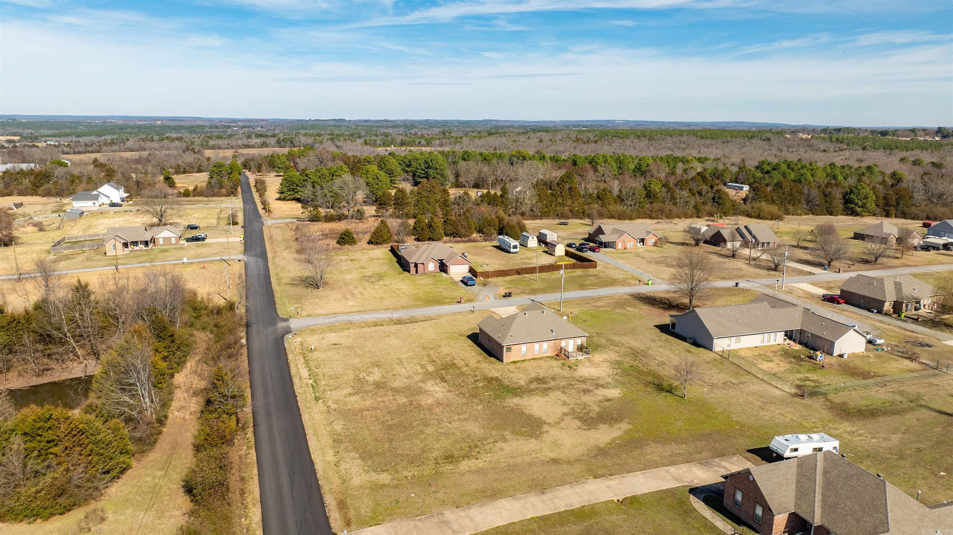 2 Lilley Cv  Greenbrier, AR