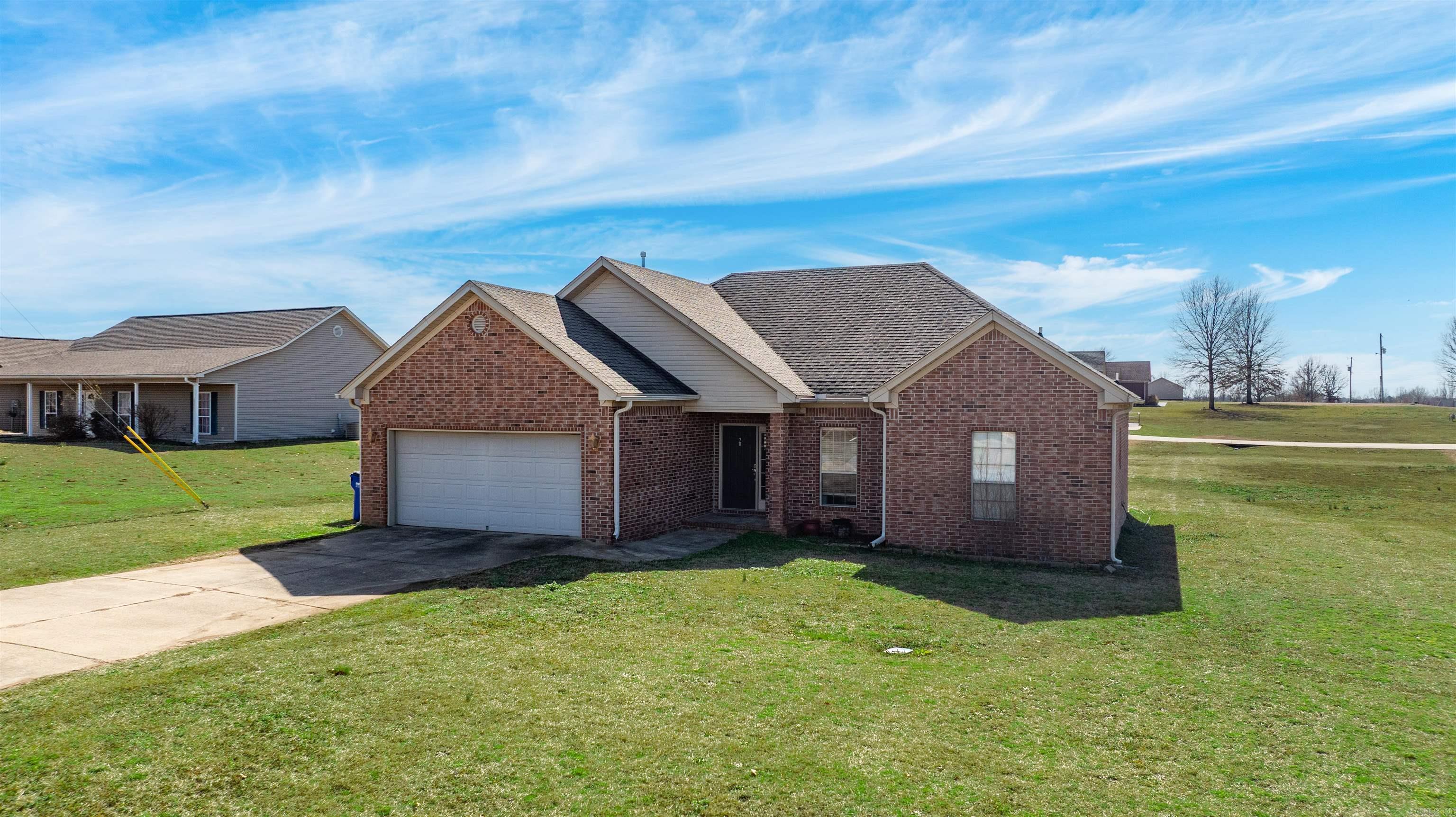 2 Lilley Cv  Greenbrier, AR