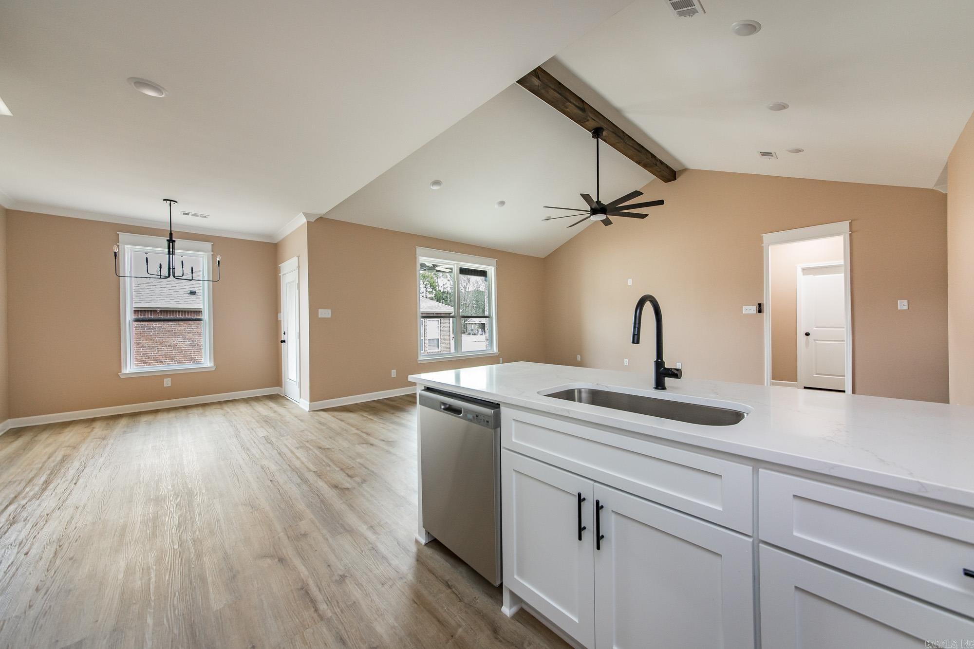 912 W Dell Vista  Cabot, AR