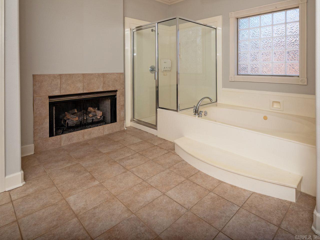 3 Kerien  Little Rock, AR