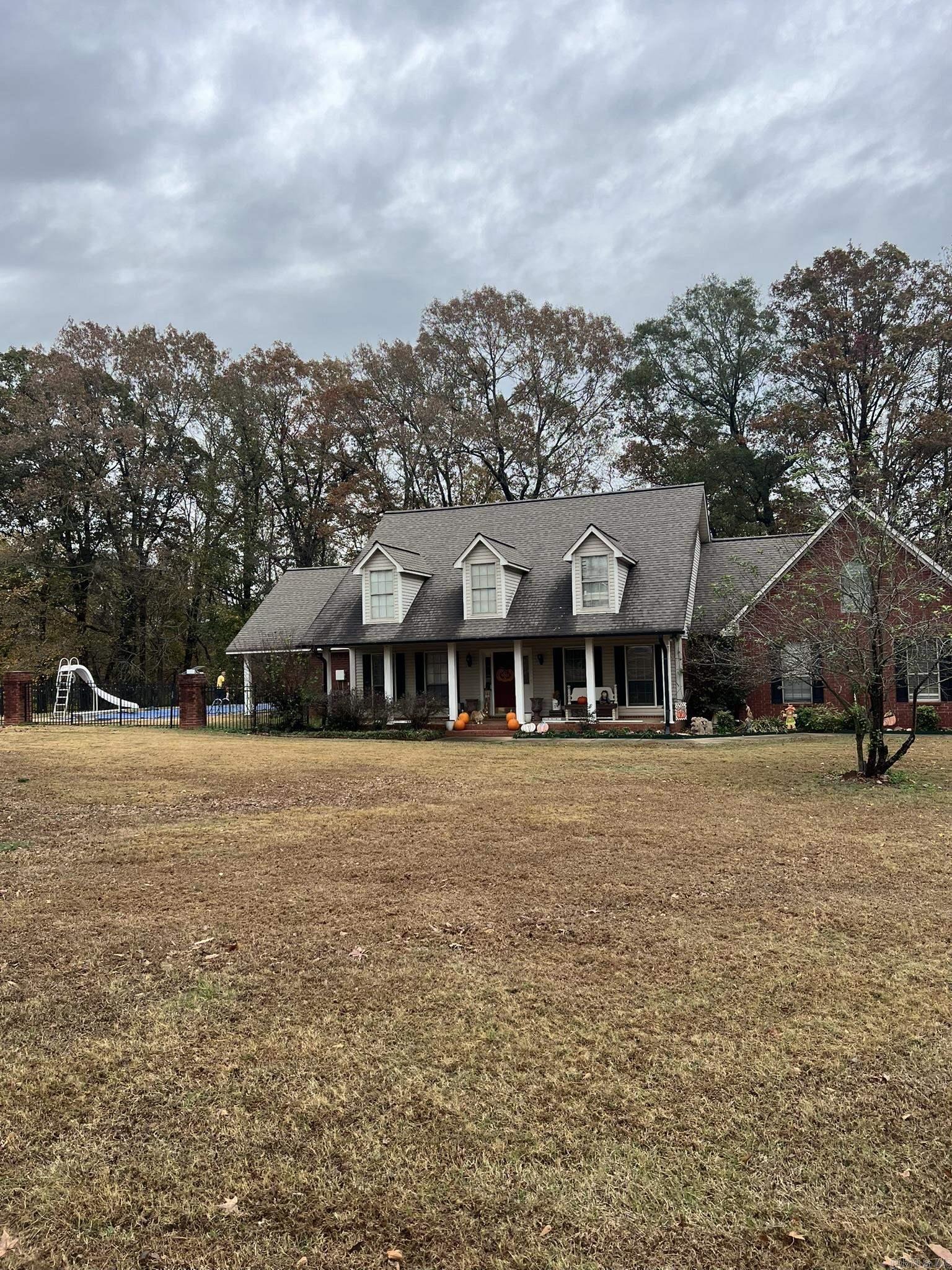 9 Fair Beauty  Nashville, AR