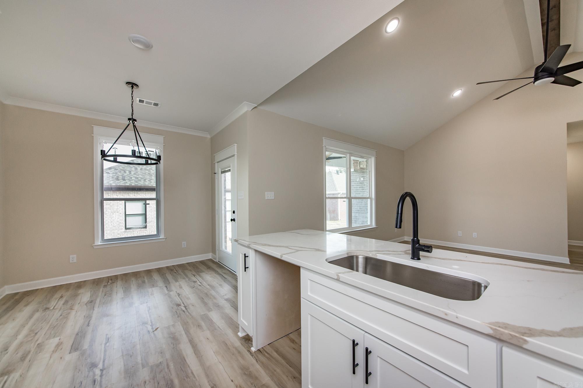 914 W Dell Vista  Cabot, AR