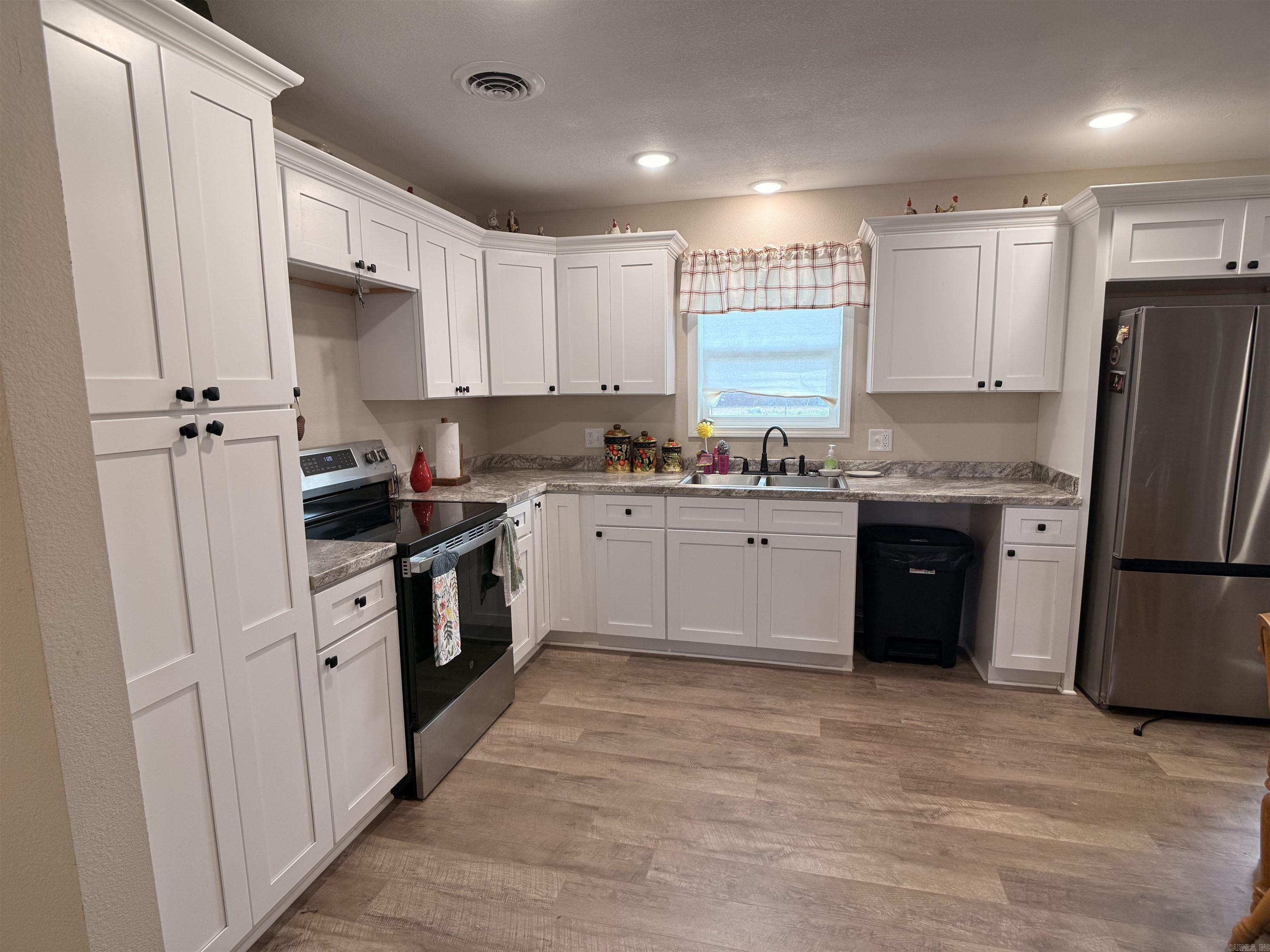 816 E 7th  Rector, AR