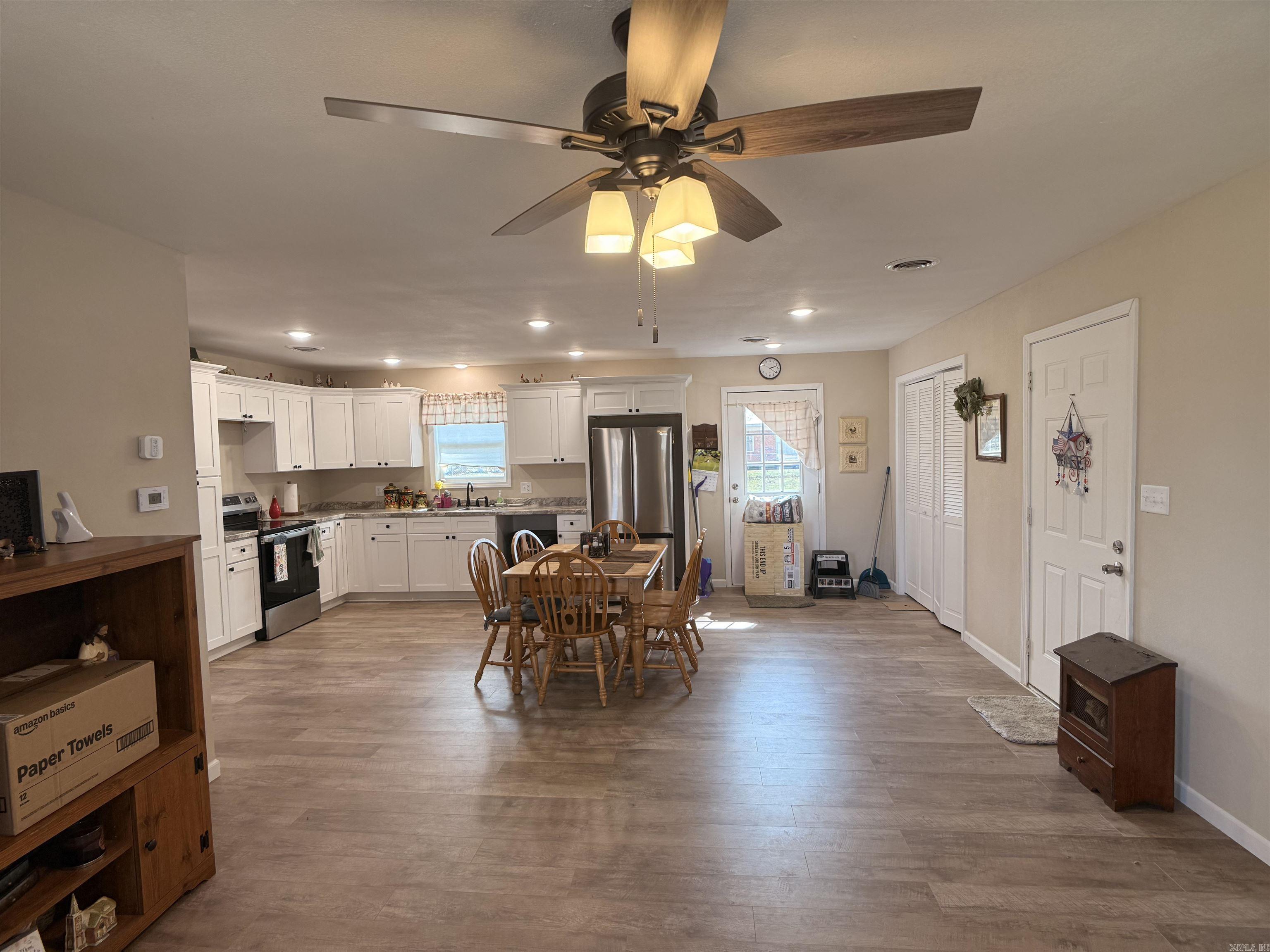 816 E 7th  Rector, AR