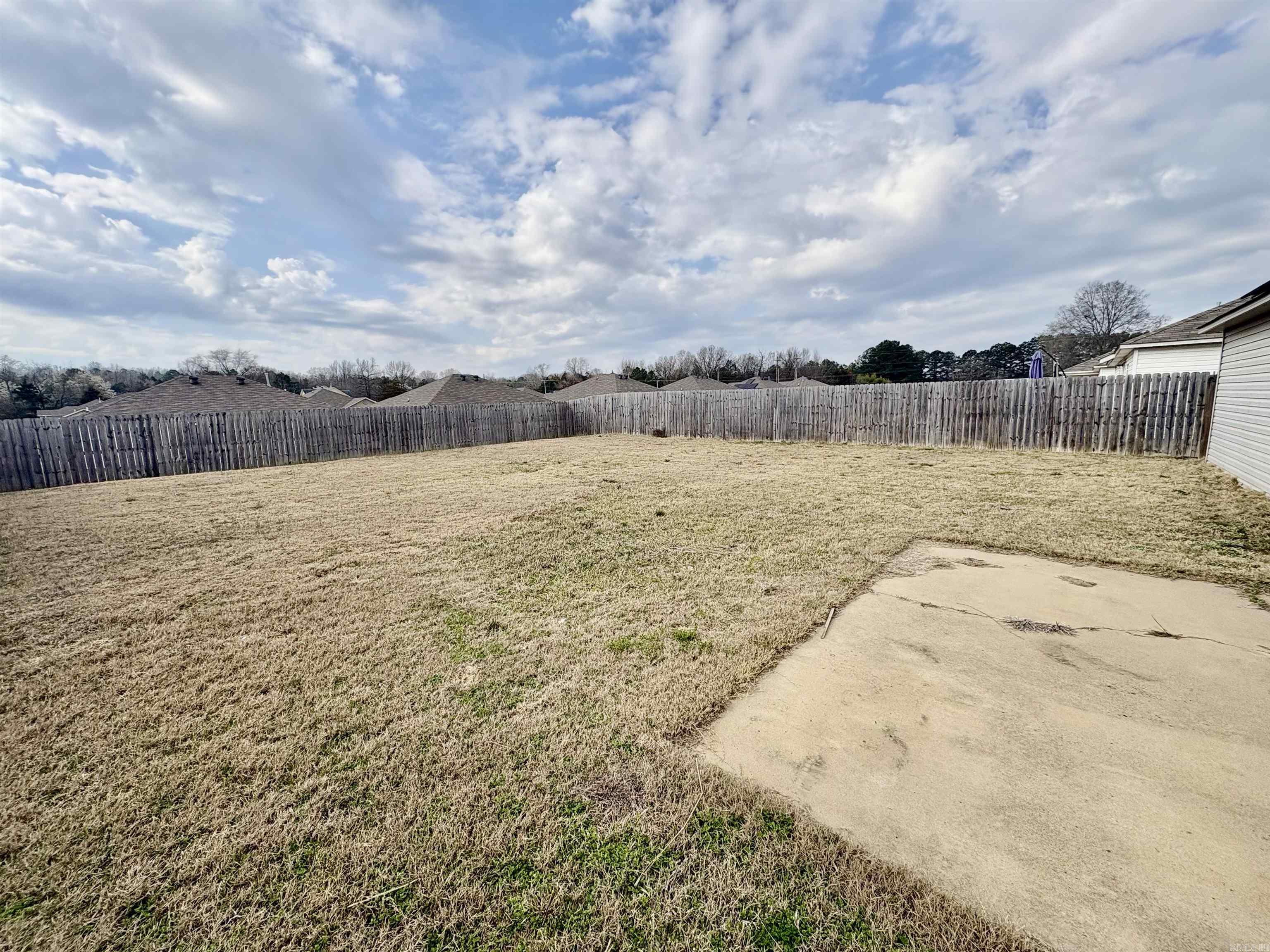 12 Summer Breeze Rd Conway, AR 72032