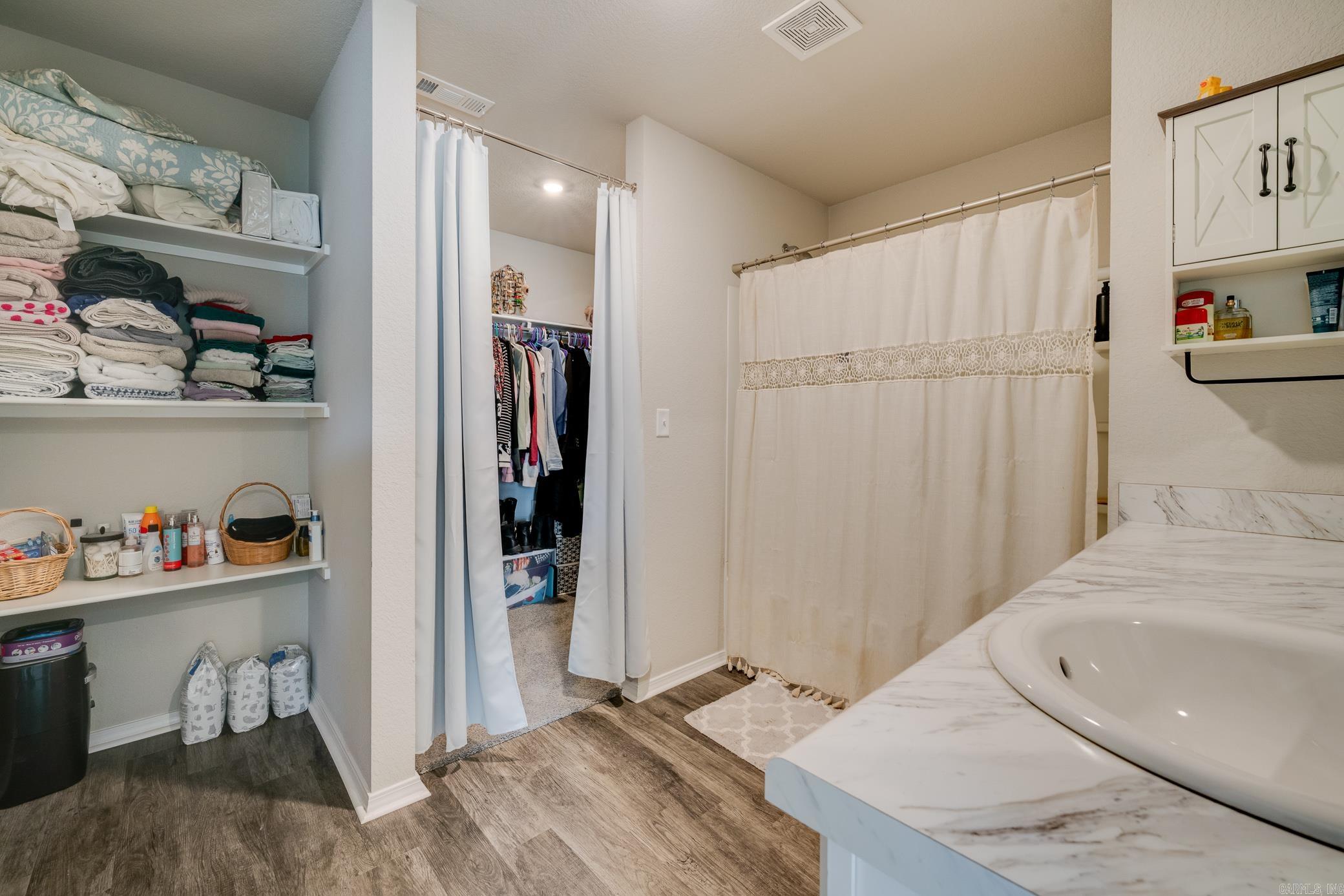 1235 Cowbell  Conway, AR