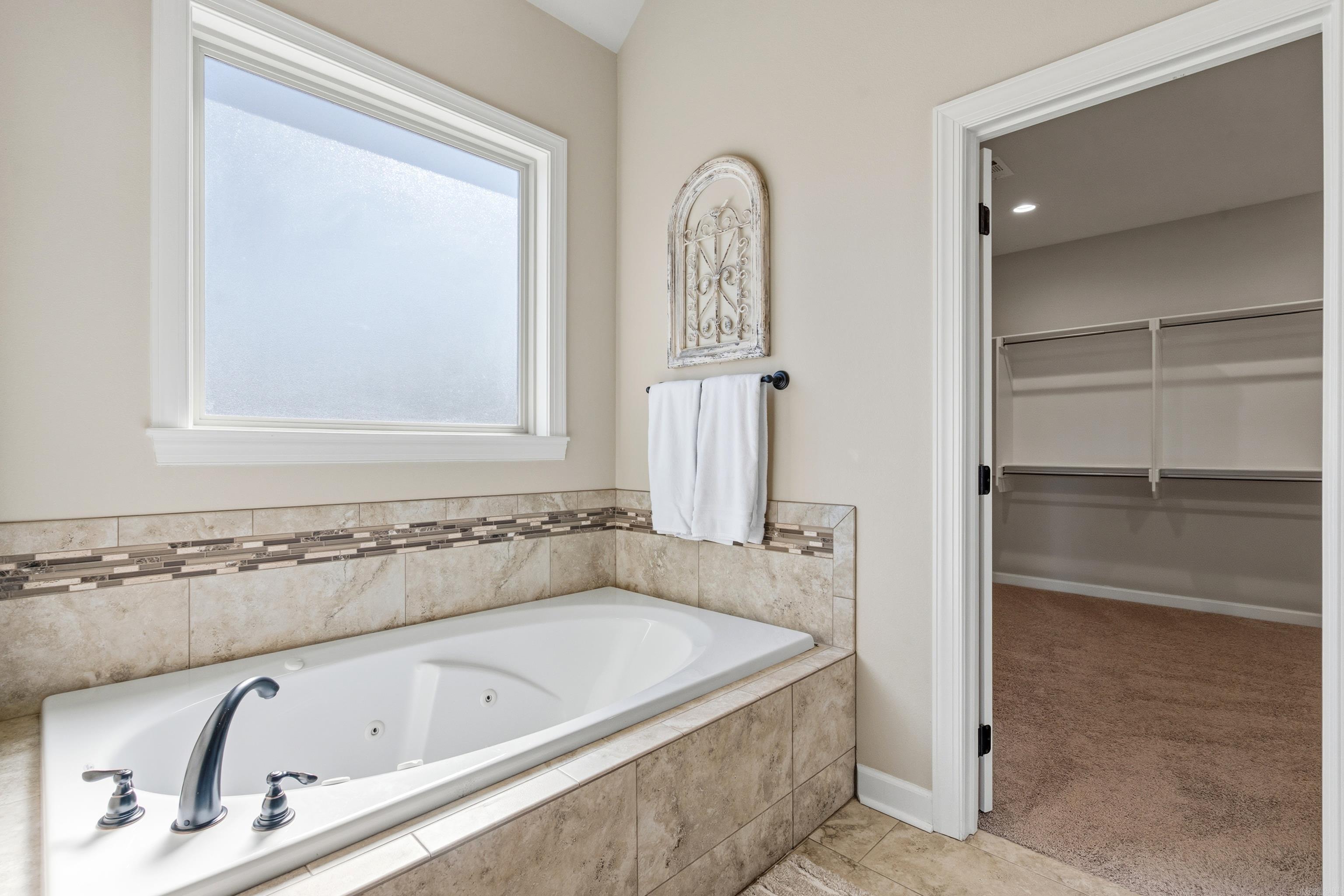 6 Gandia  Hot Springs Village, AR