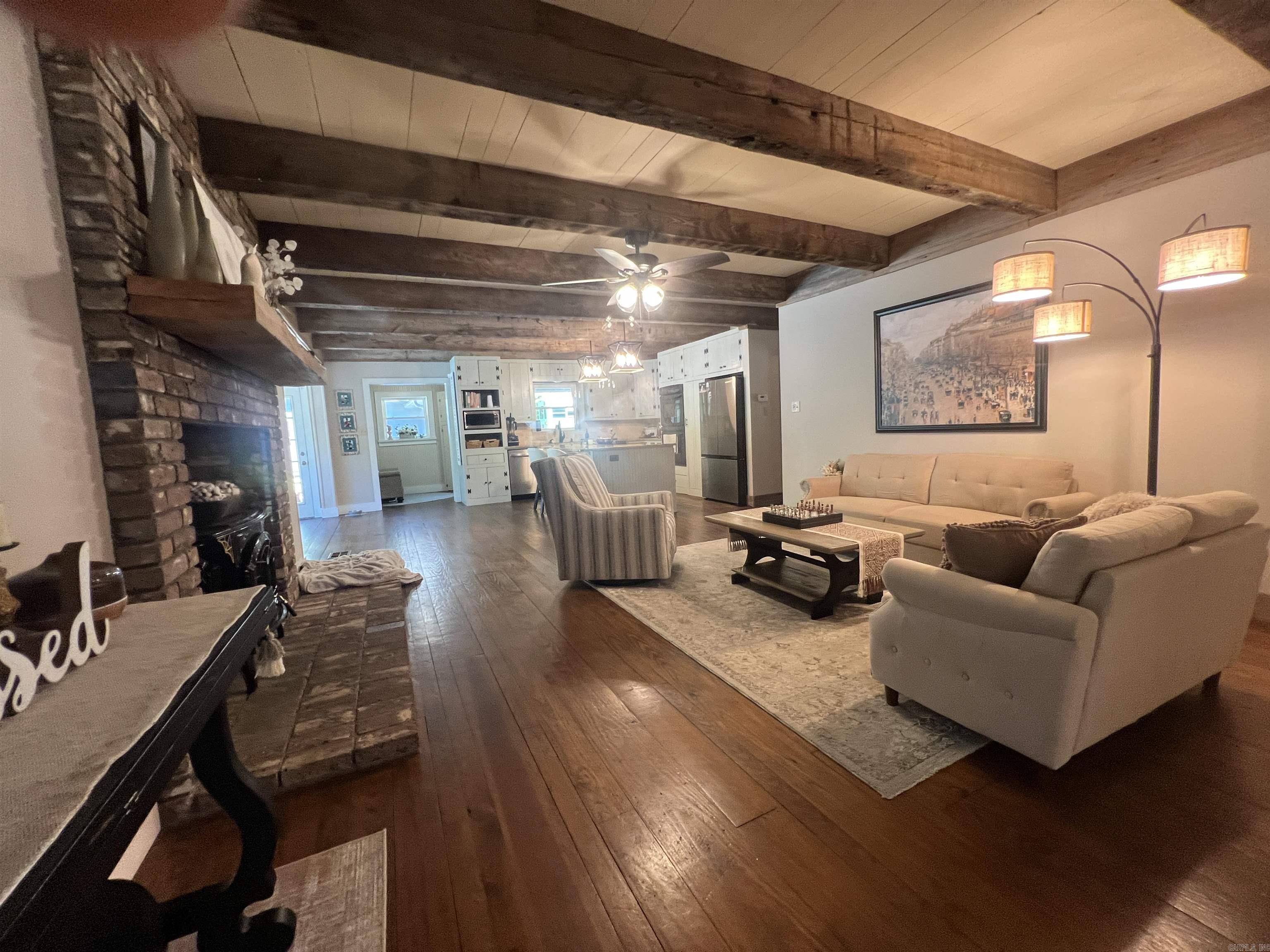 8 Chaffee Creek  Camden, AR