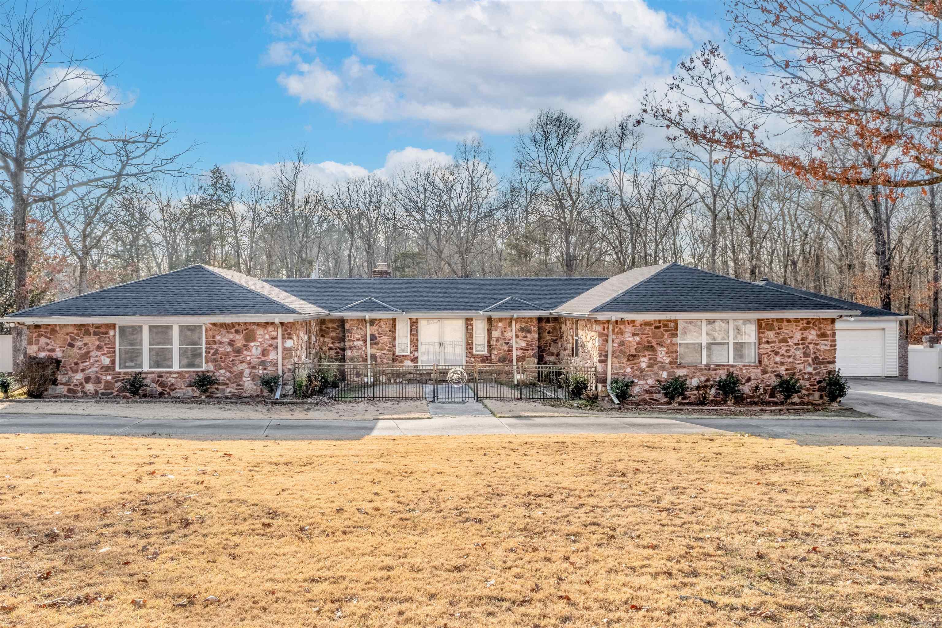 11809 Timber Creek Road North Little Rock, AR 72118