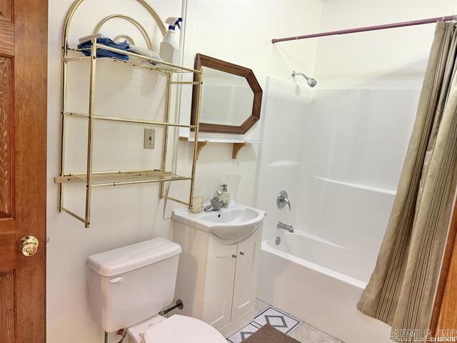 124 Oak Bend  Hot Springs, AR