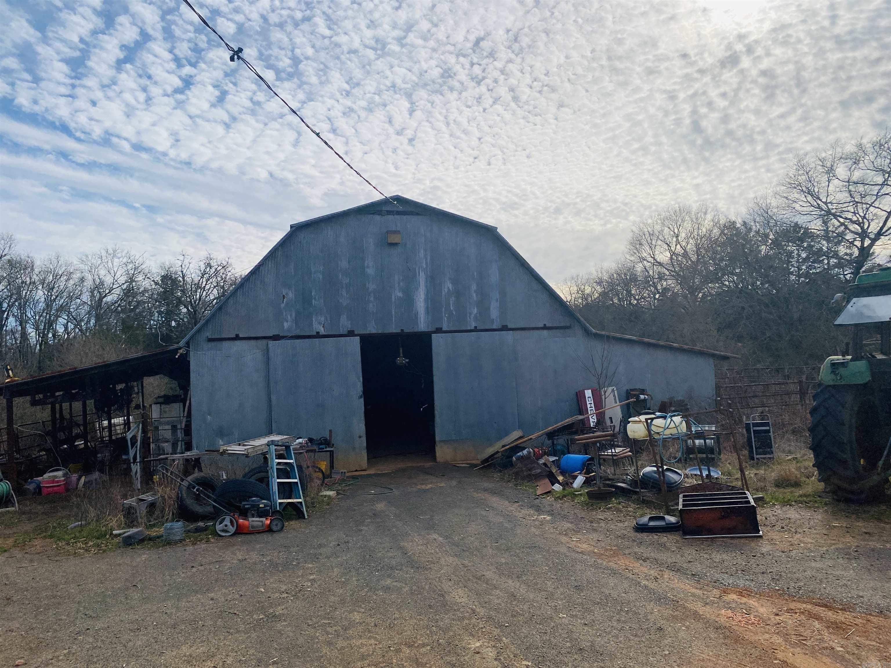 295 Polk  Road 27  Hatfield, AR