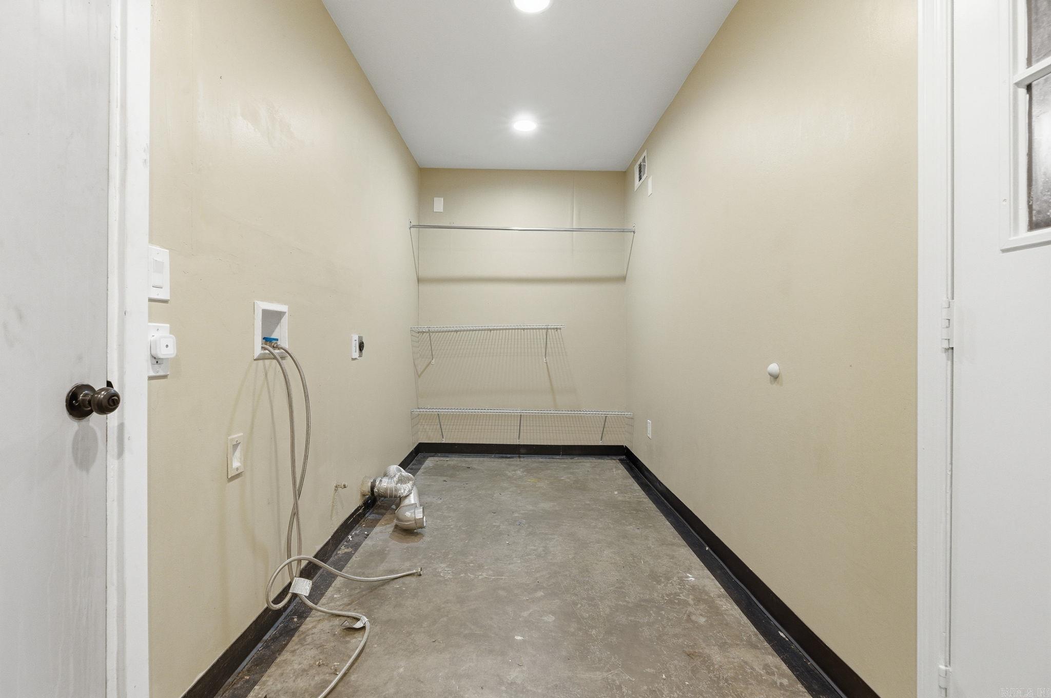 17 Shawnee Forest Cove  Little Rock, AR