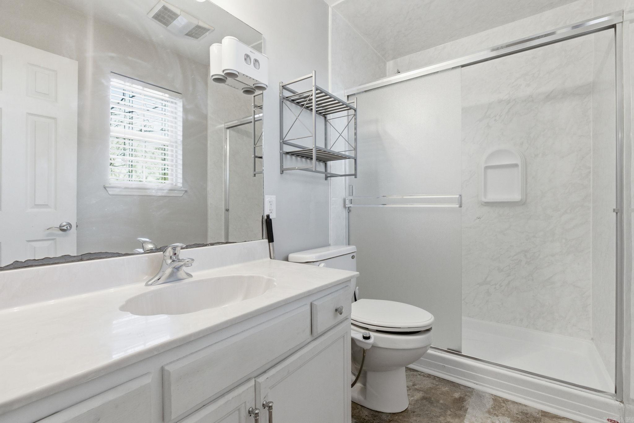 17 Shawnee Forest Cove  Little Rock, AR