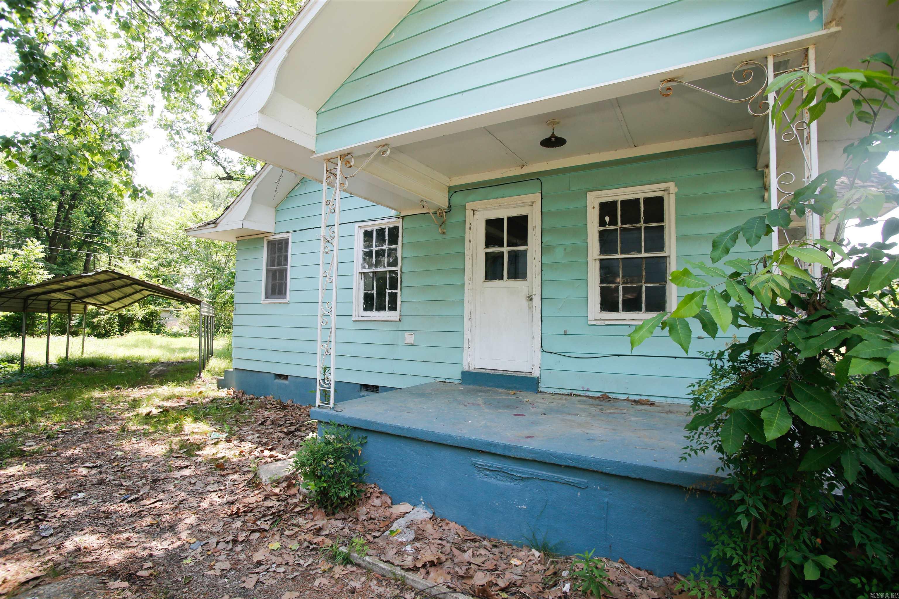 2004 W 24th  Pine Bluff, AR