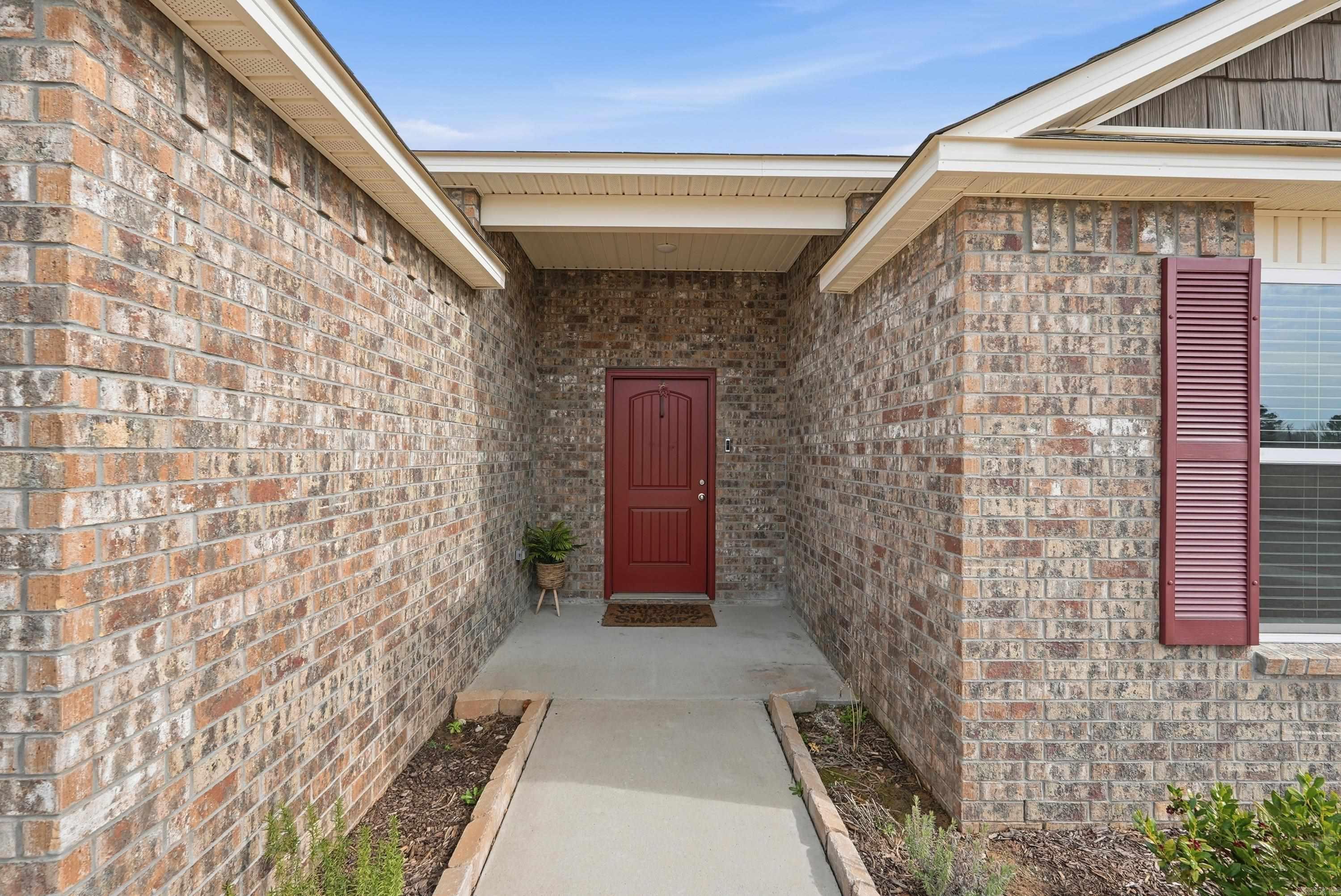 2 Farmhouse  Vilonia, AR