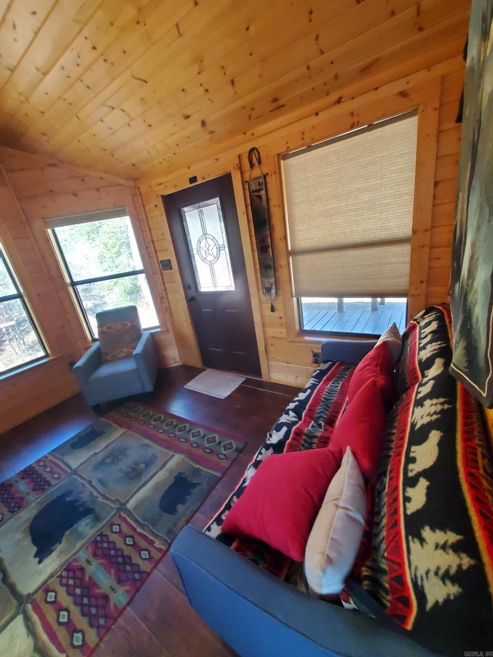 567 Shack Ceek Lane Mena, AR 71953