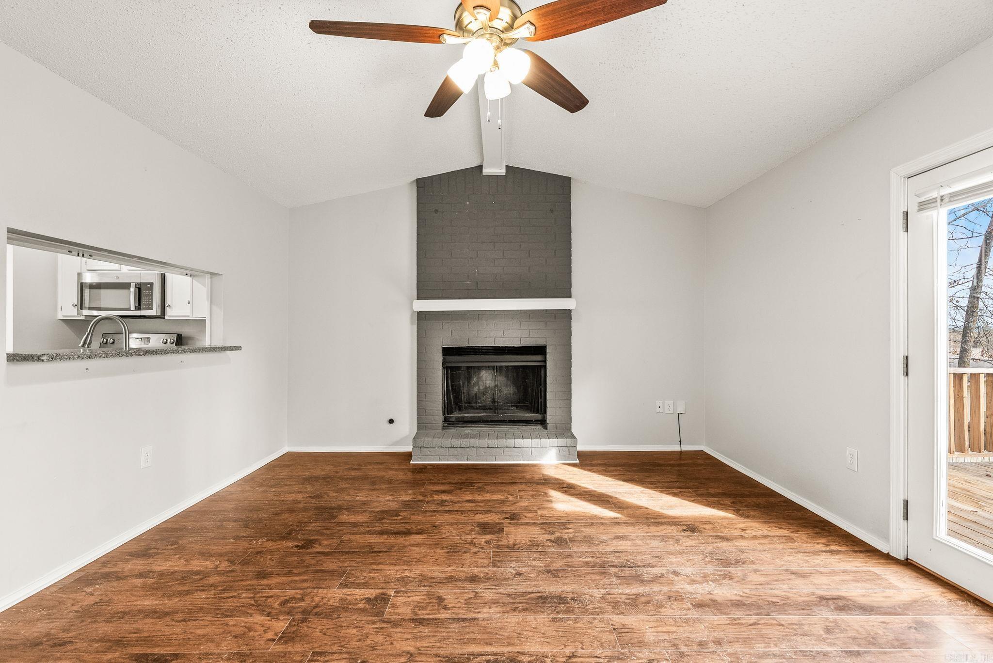 40 Oakridge  Maumelle, AR