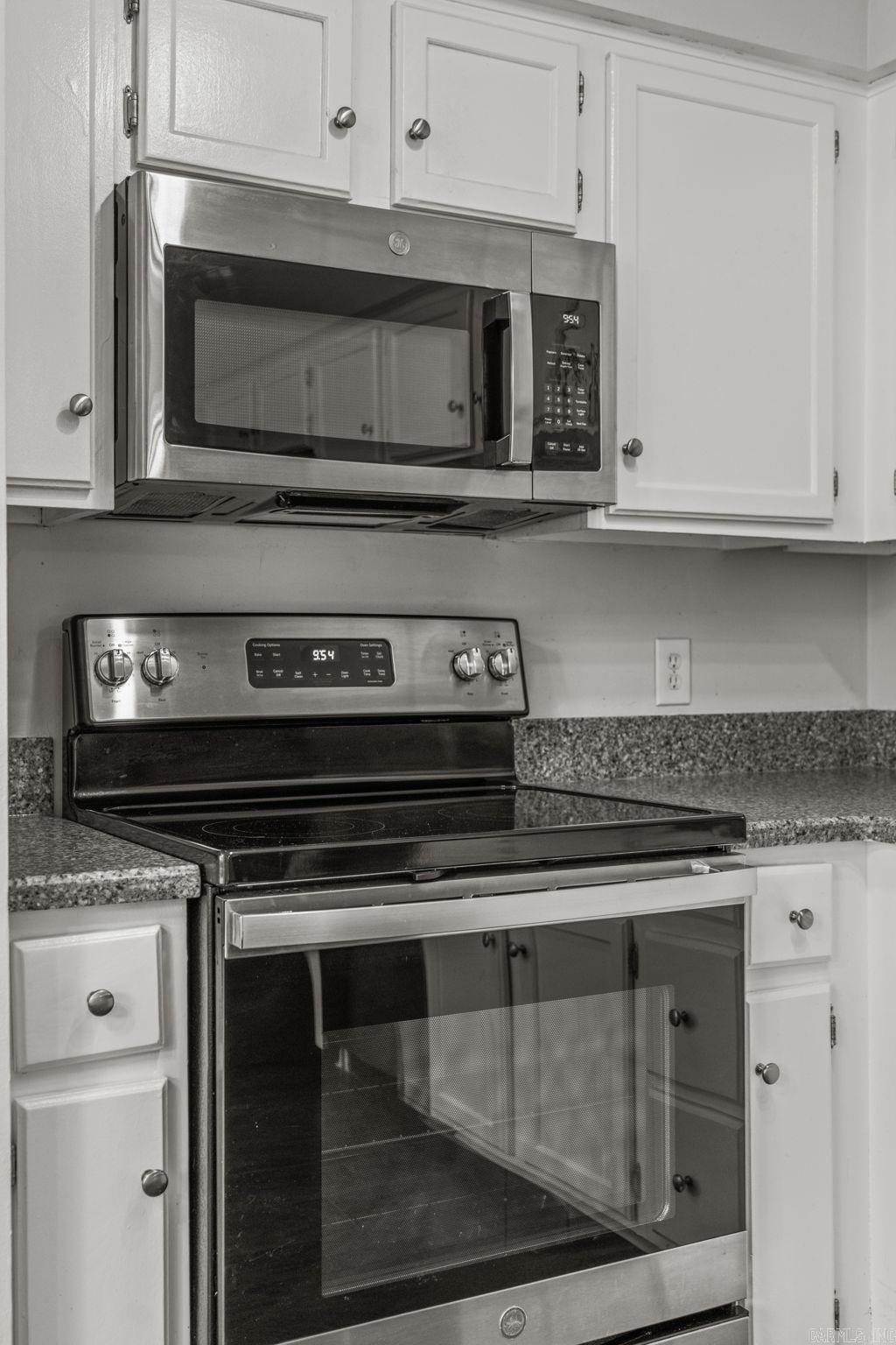 40 Oakridge  Maumelle, AR