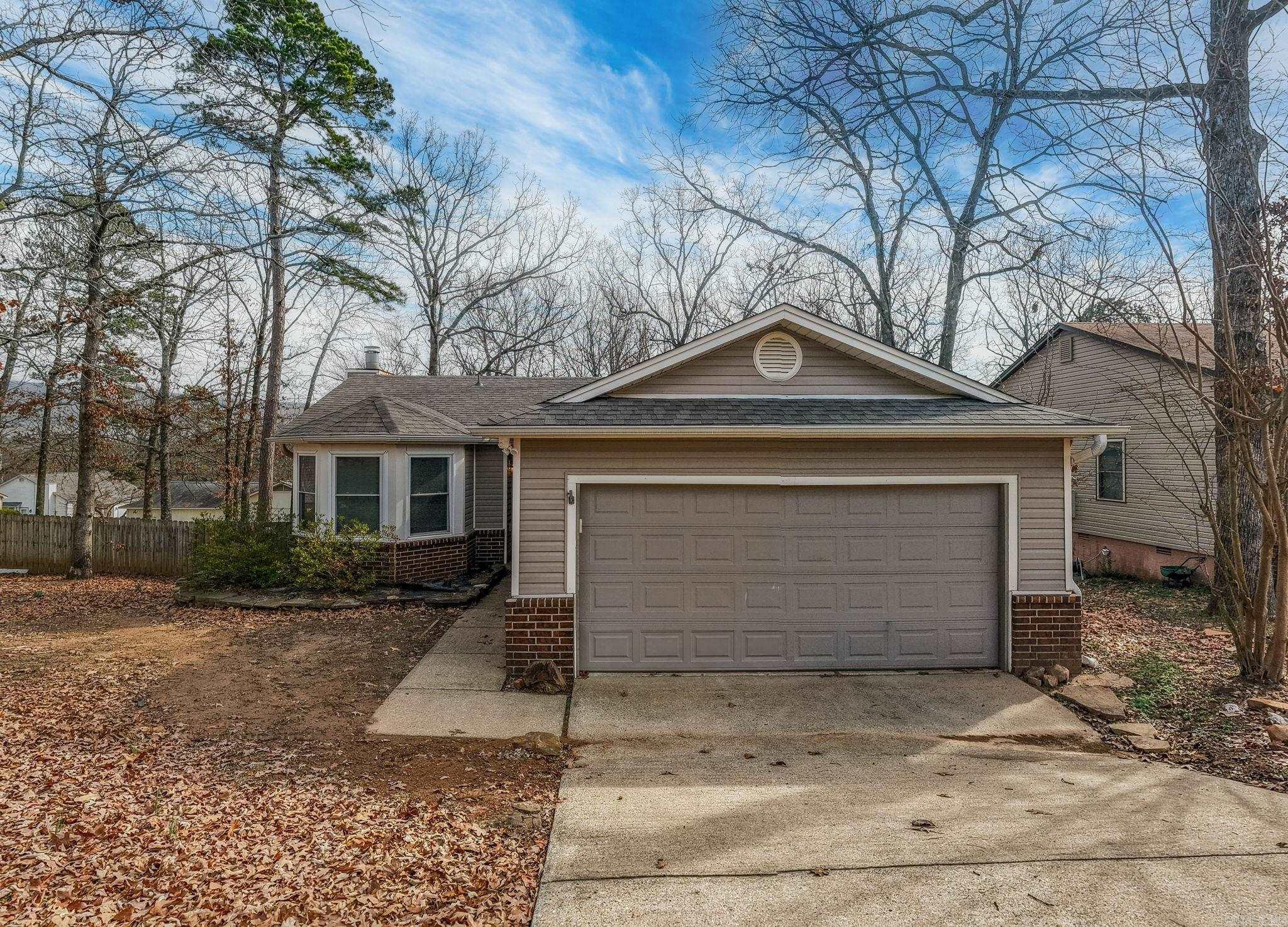 40 Oakridge  Maumelle, AR