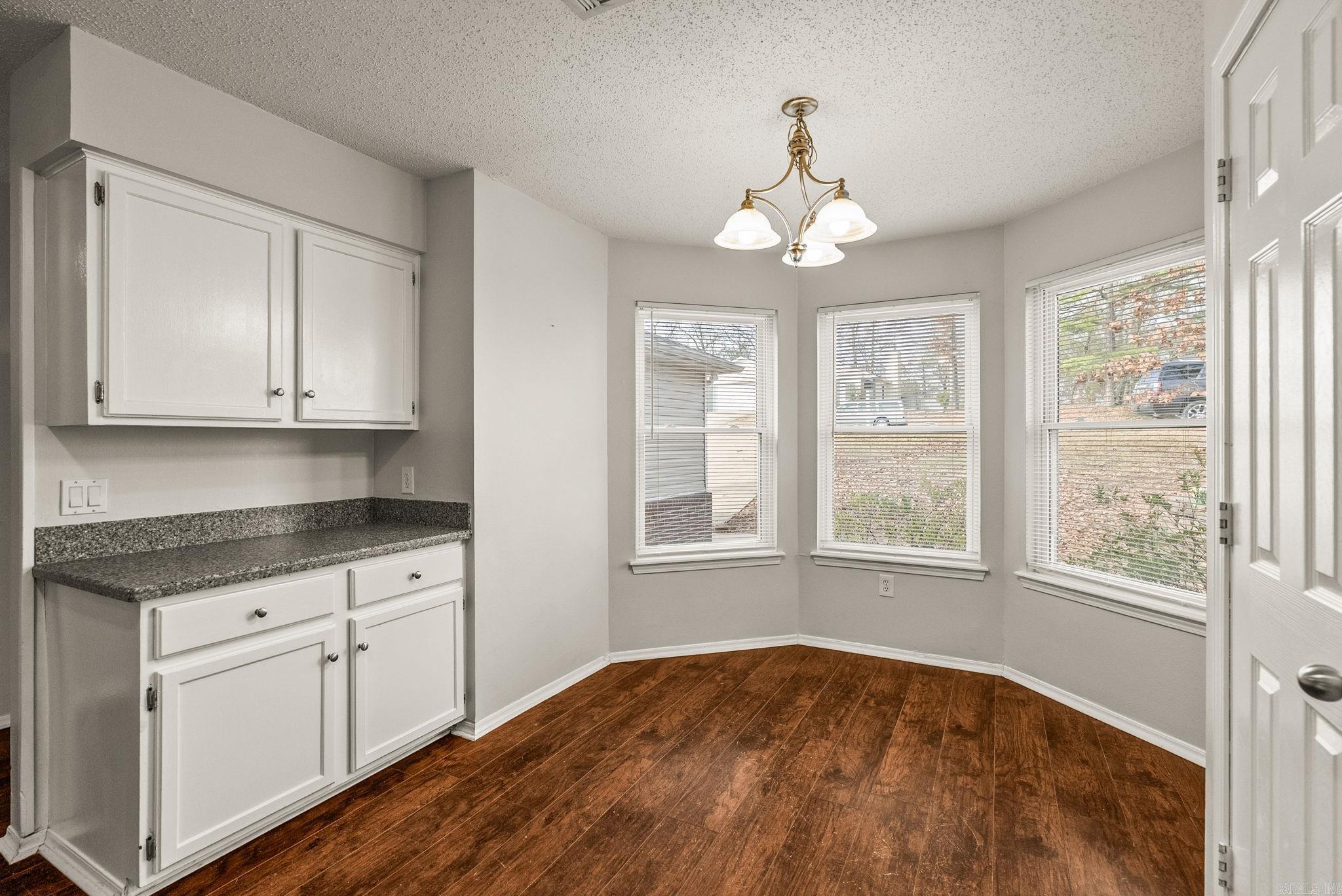 40 Oakridge  Maumelle, AR