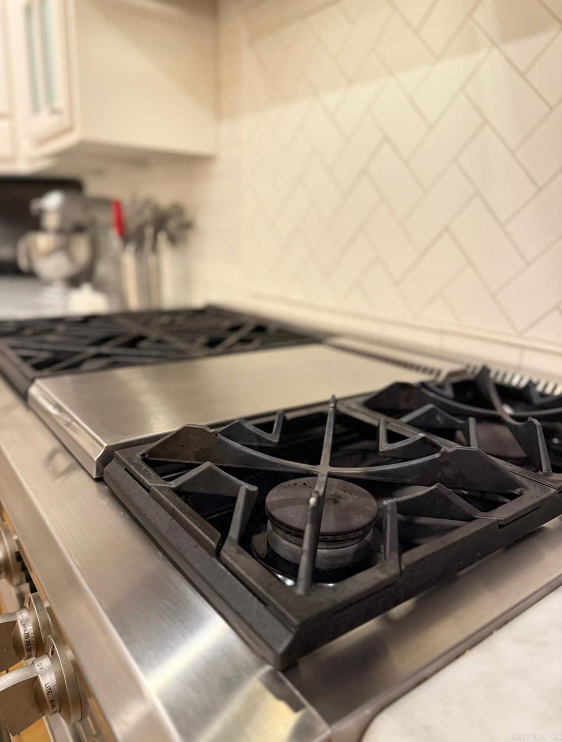 2730 Collins  Conway, AR