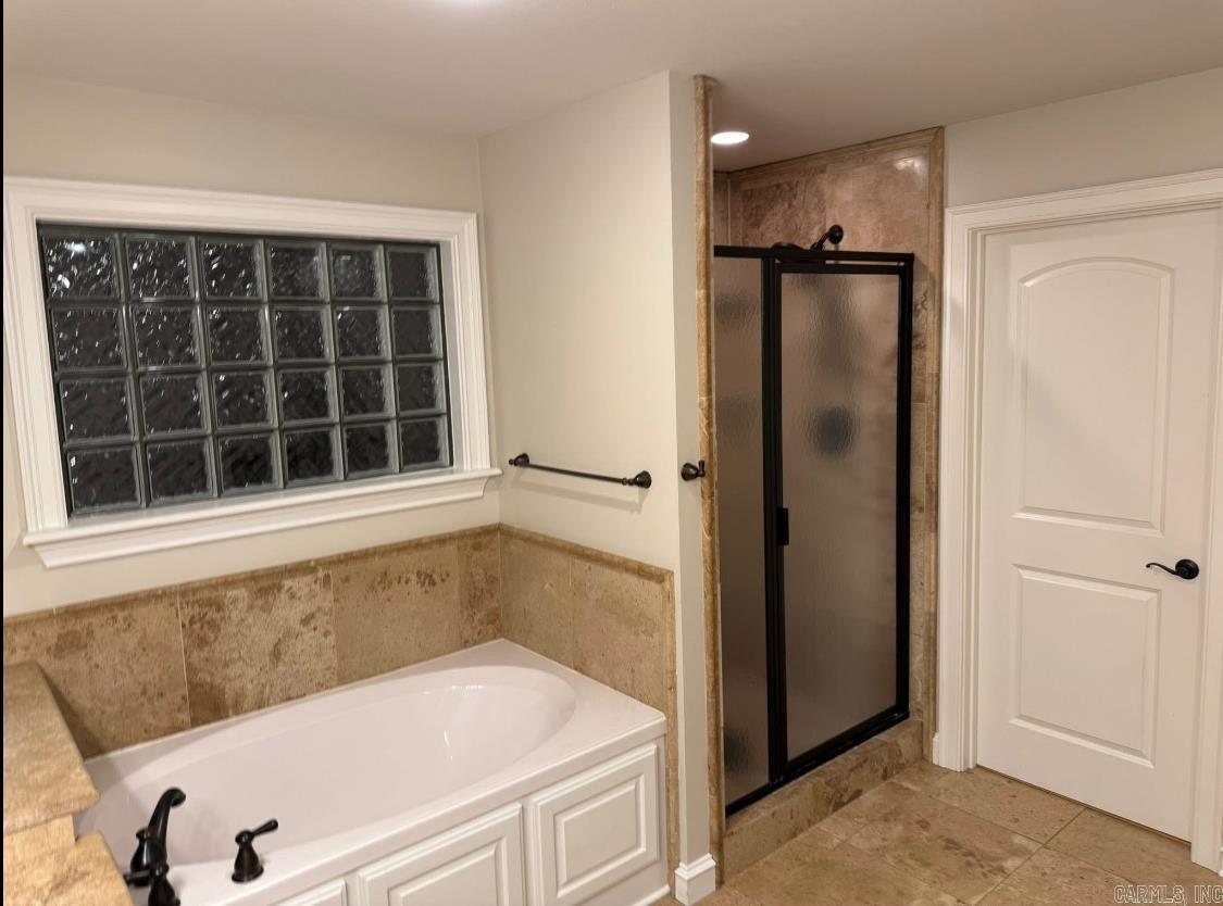 2730 Collins  Conway, AR