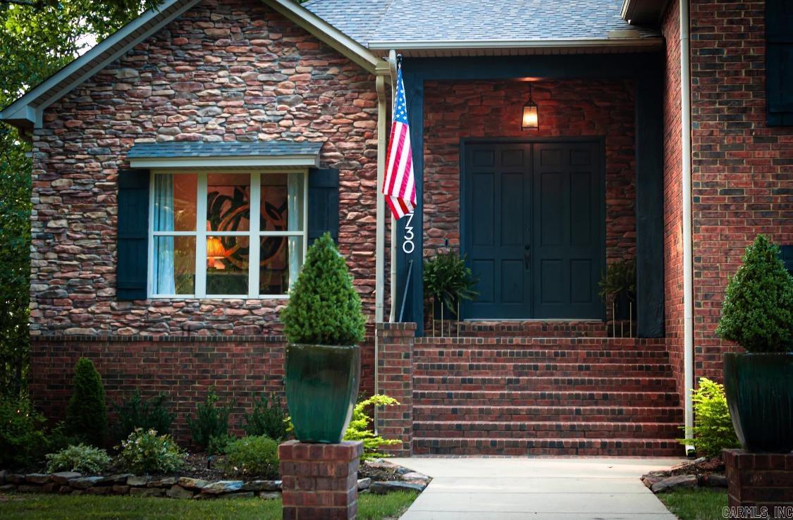 2730 Collins  Conway, AR